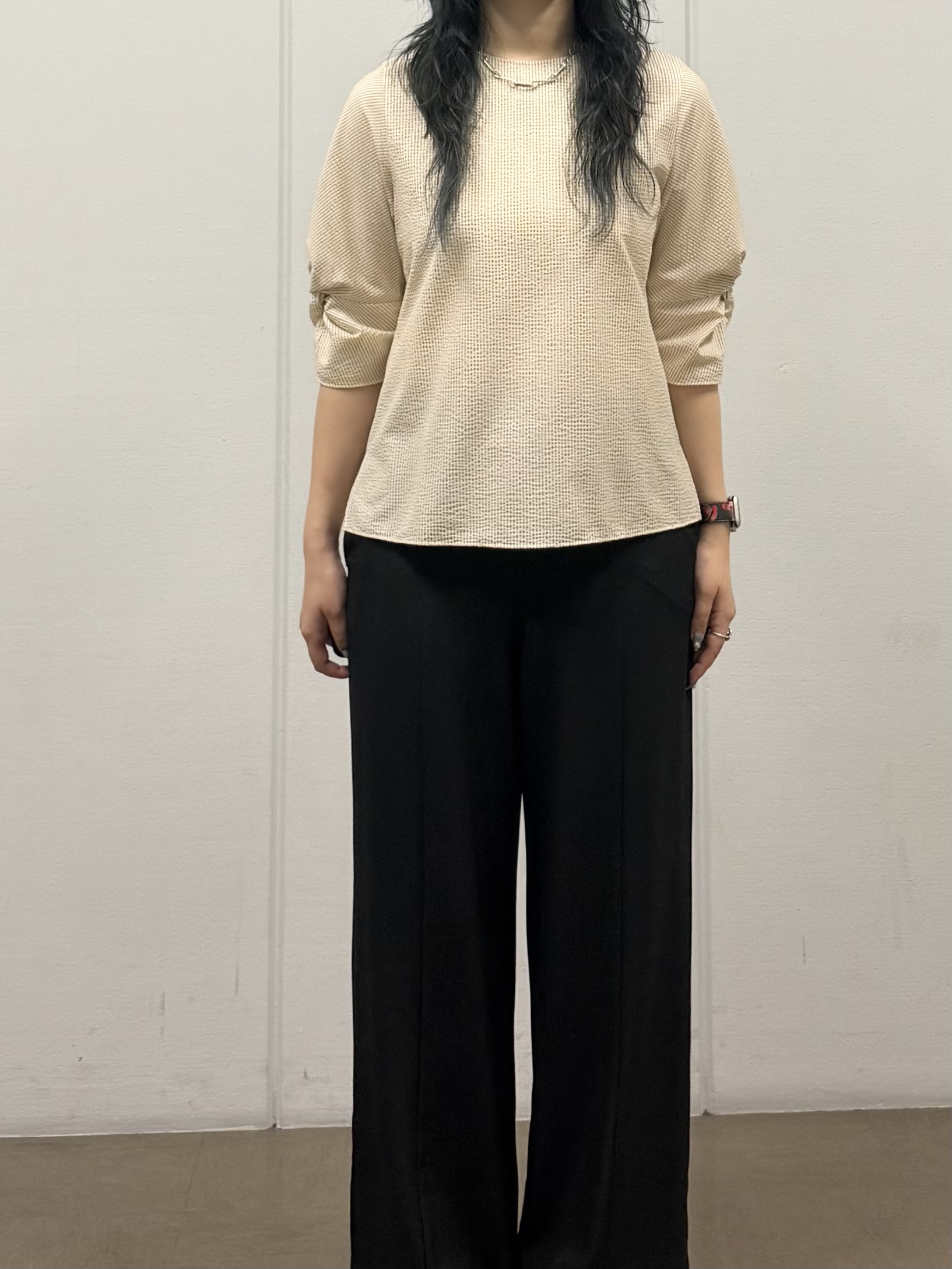 mizukiさんの「INDIVI｜【撥水／UVケア】ねじり袖サッカートップス」を使ったコーディネート