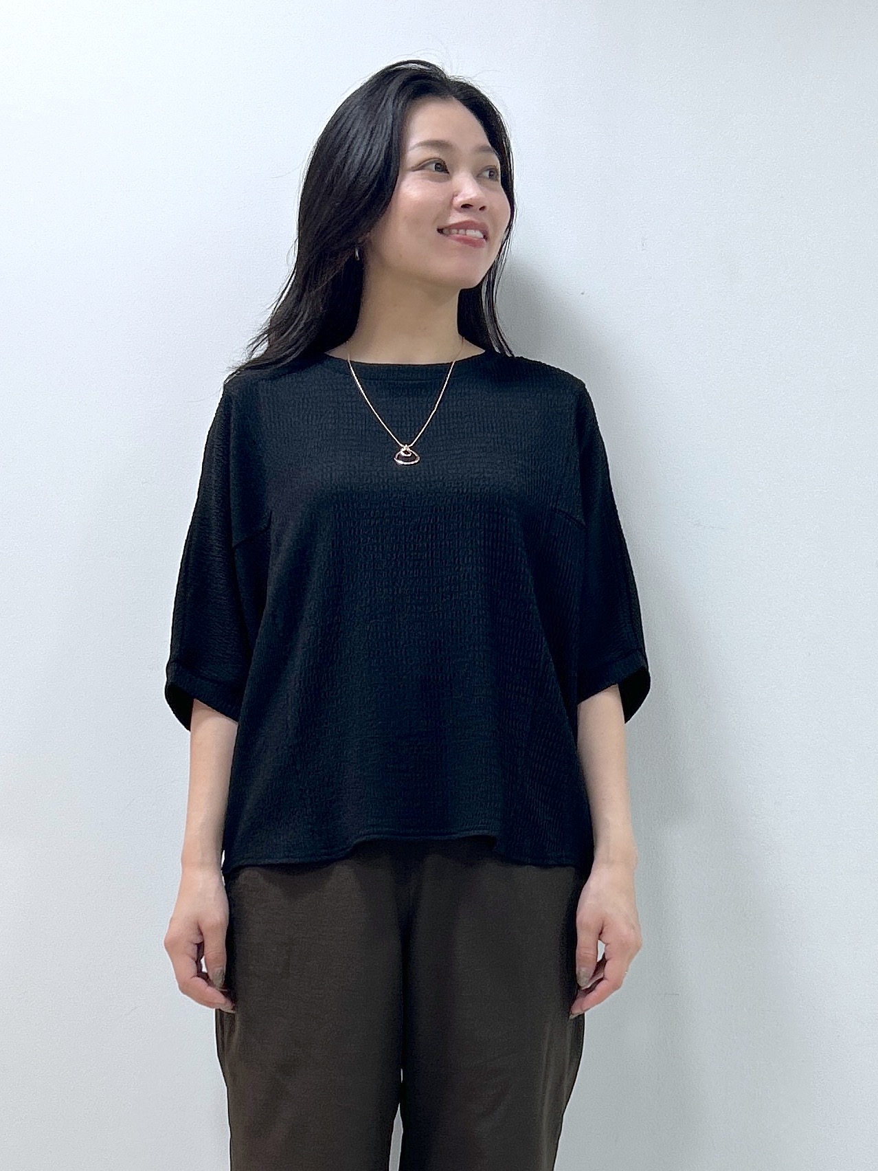 Kaiさんの「Dessin｜シュリンクジャージ カットソー」を使ったコーディネート