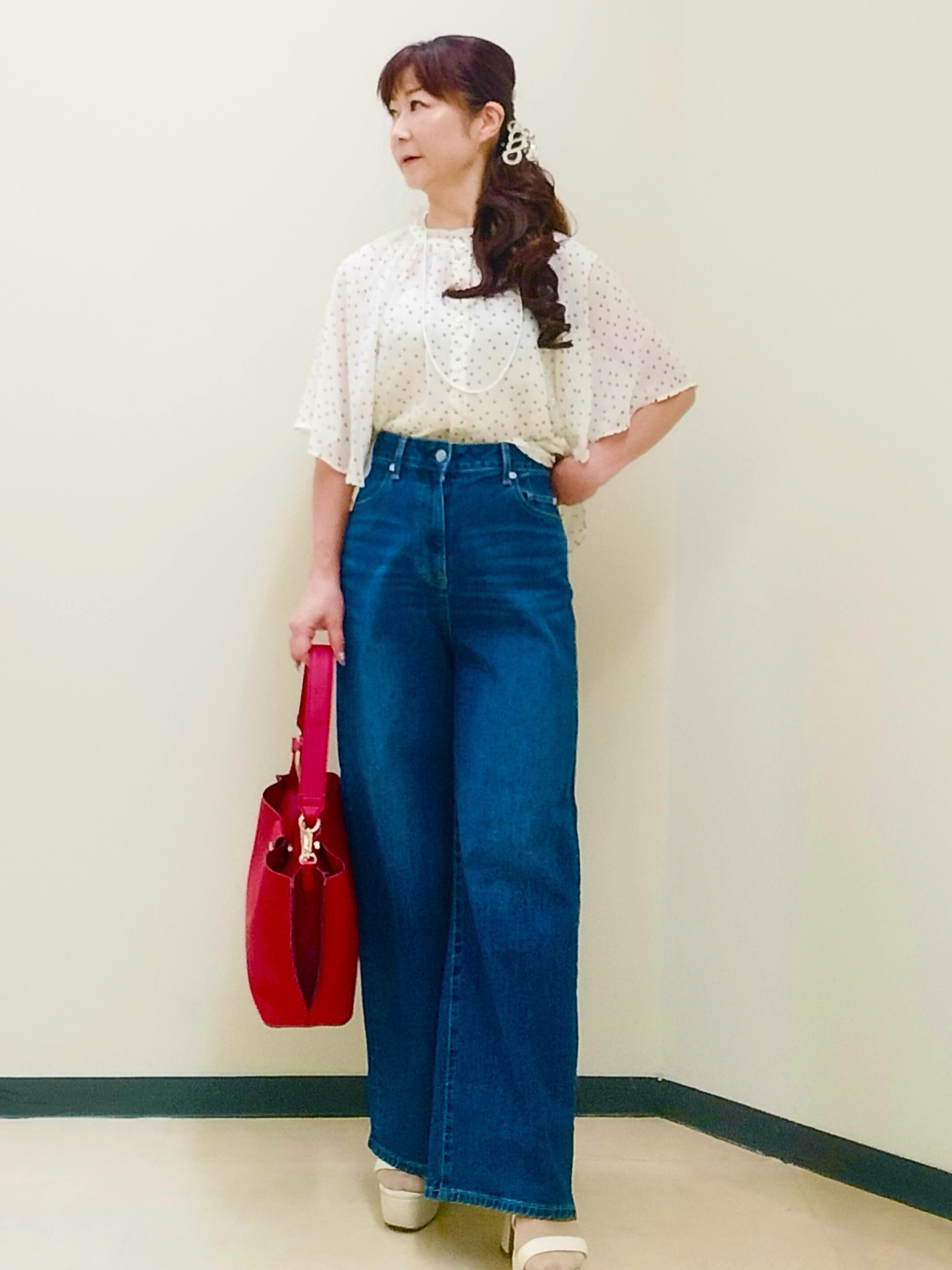花さんの「Reflect｜【セットアップ／手洗い可】ドット柄シアーブラウス」を使ったコーディネート