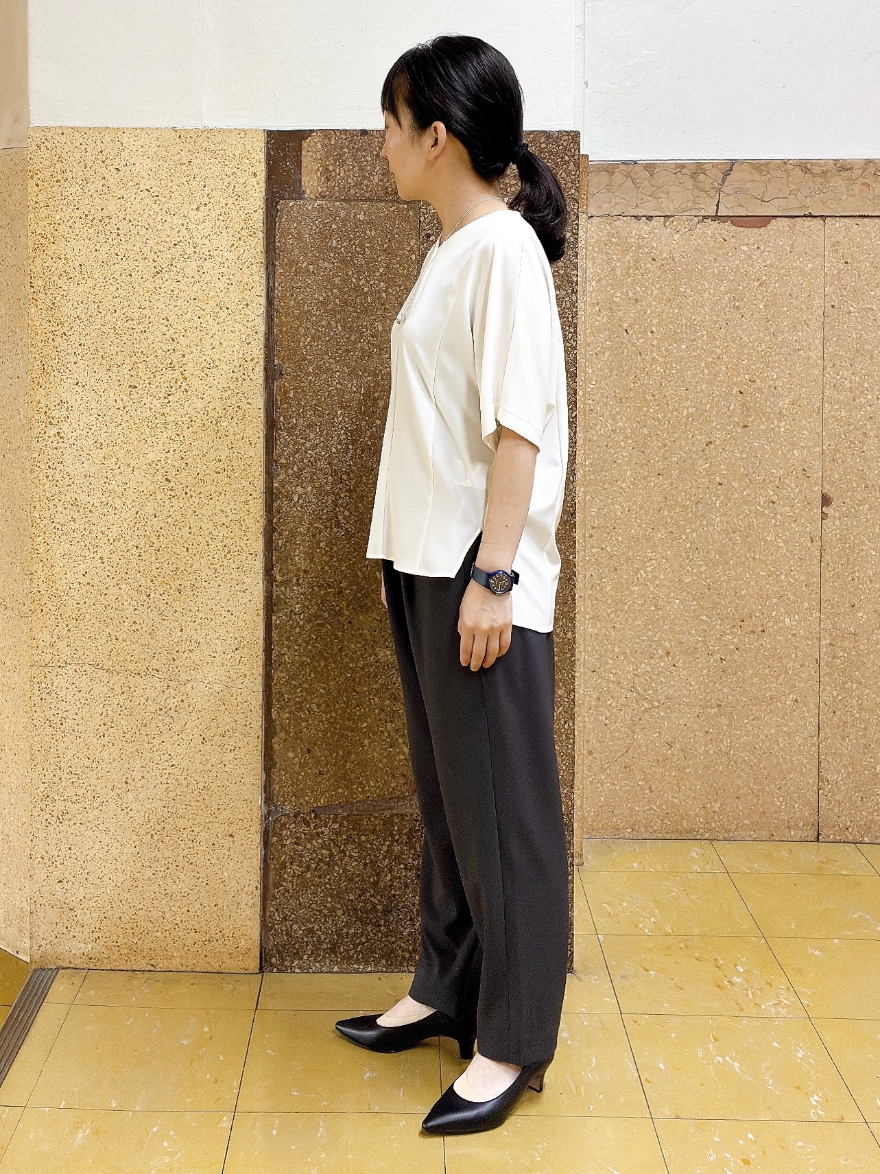 hattoriさんの「INDIVI｜【接触冷感/汗染み防止/吸水速乾/UVカット】シャーリングプルオーバー」を使ったコーディネート