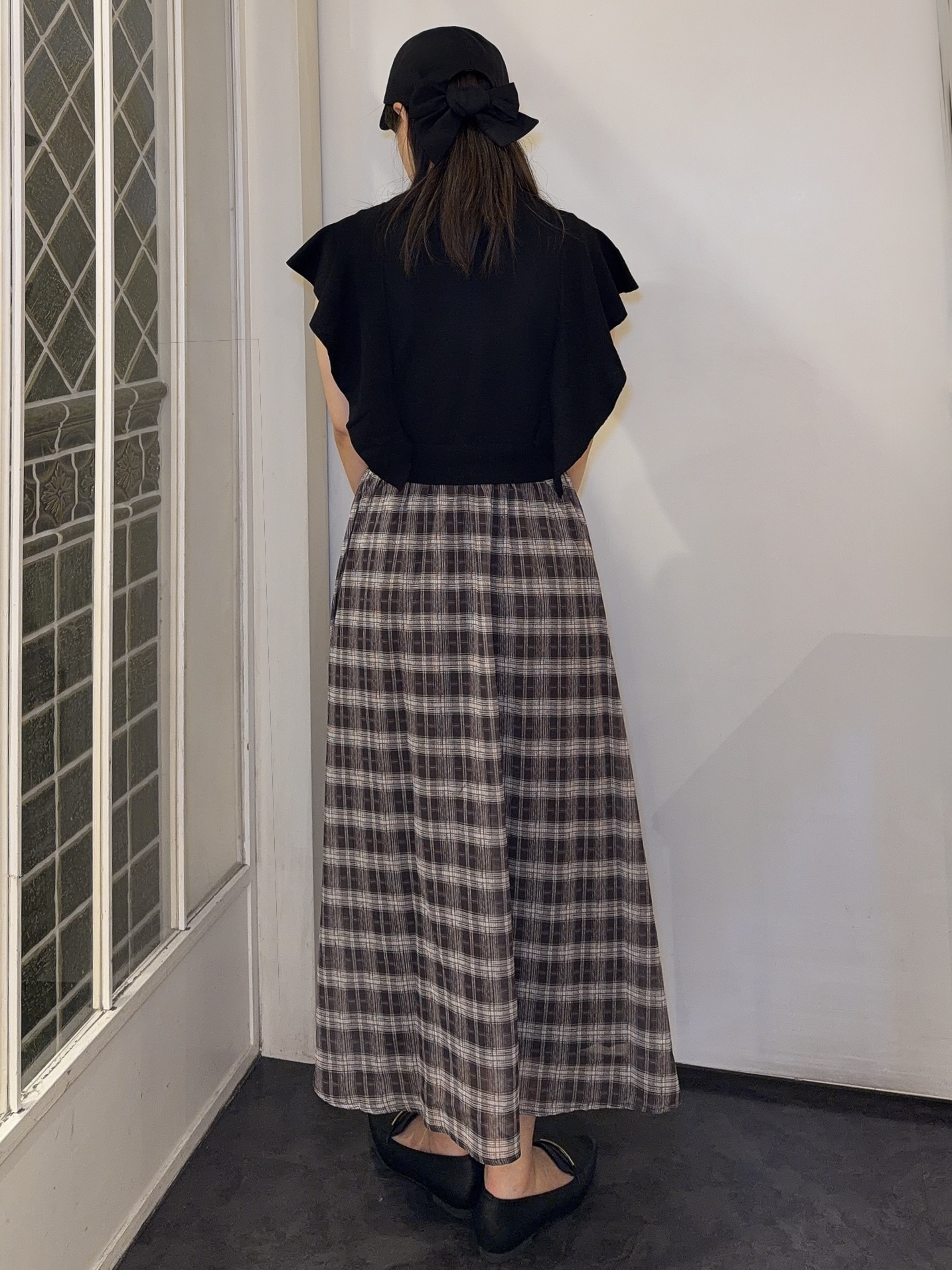 みーさんの「grove｜【低身長さんも選べる着丈・洗濯機◎】1枚で華やか 肩フリルニットドッキングワンピース」を使ったコーディネート
