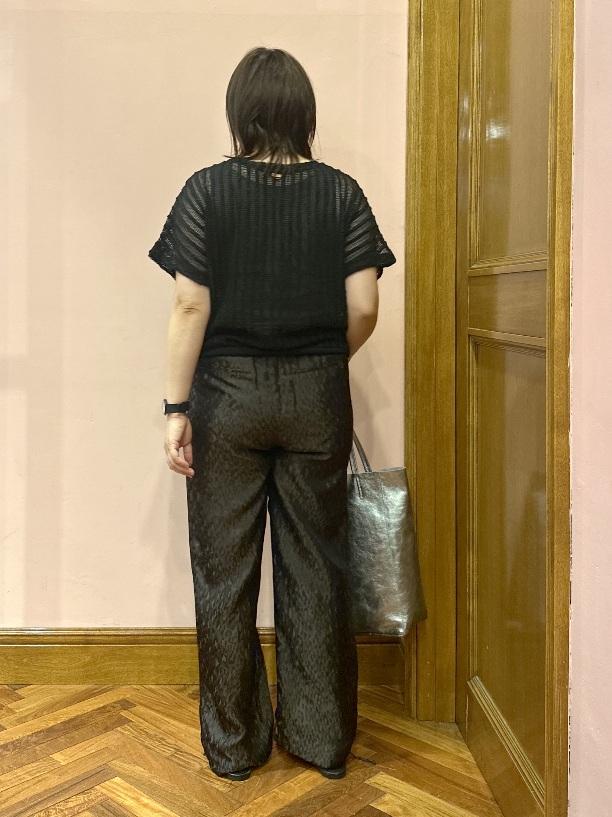komatsuさんの「DRESSTERIOR｜【体系カバー/日除け】ドルマンスリーブ シアーメッシュプルオーバー」を使ったコーディネート