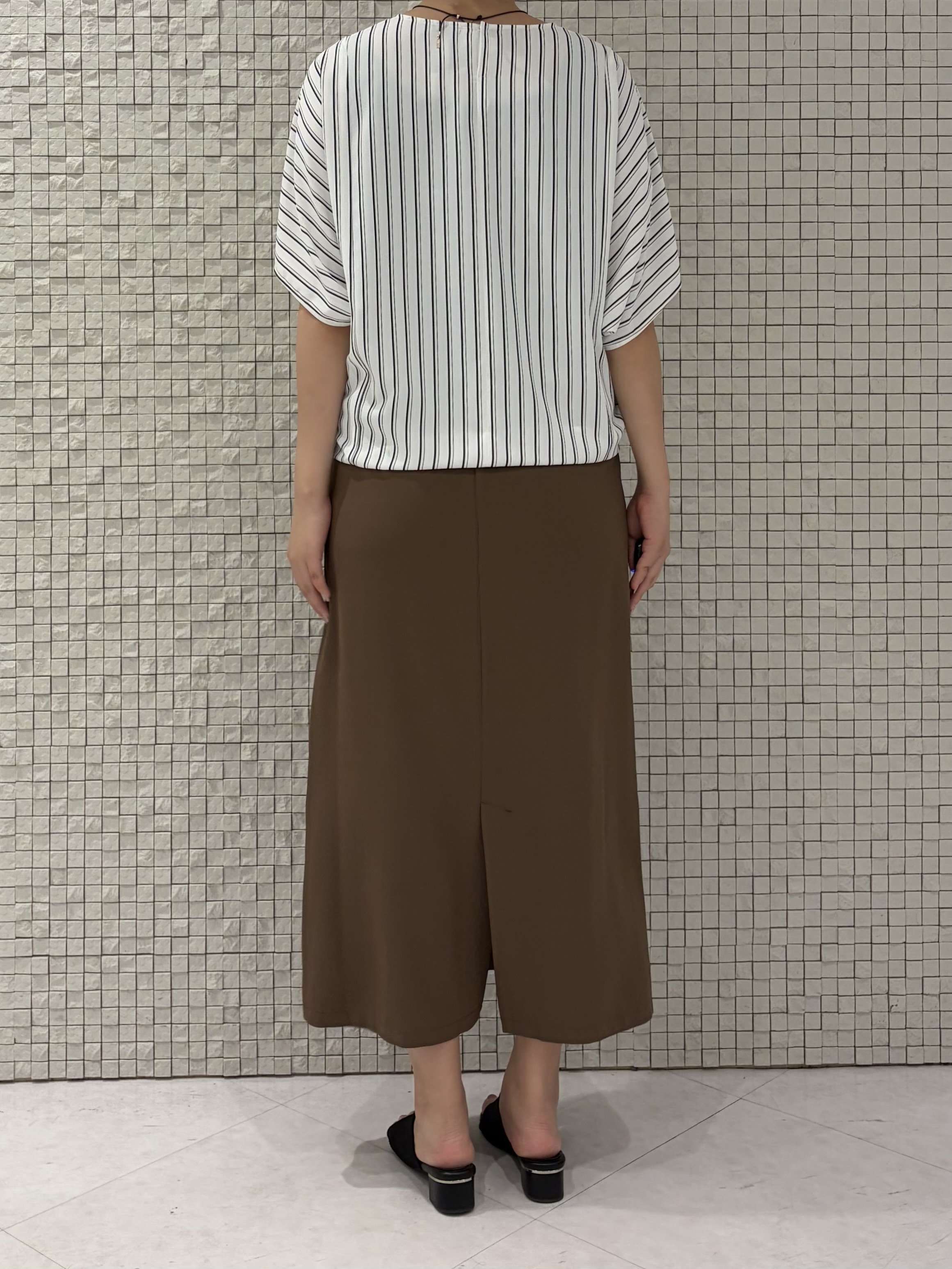 koharuさんの「INDIVI｜【UVケア／接触冷感】ジョーゼットドルマンブラウス」を使ったコーディネート