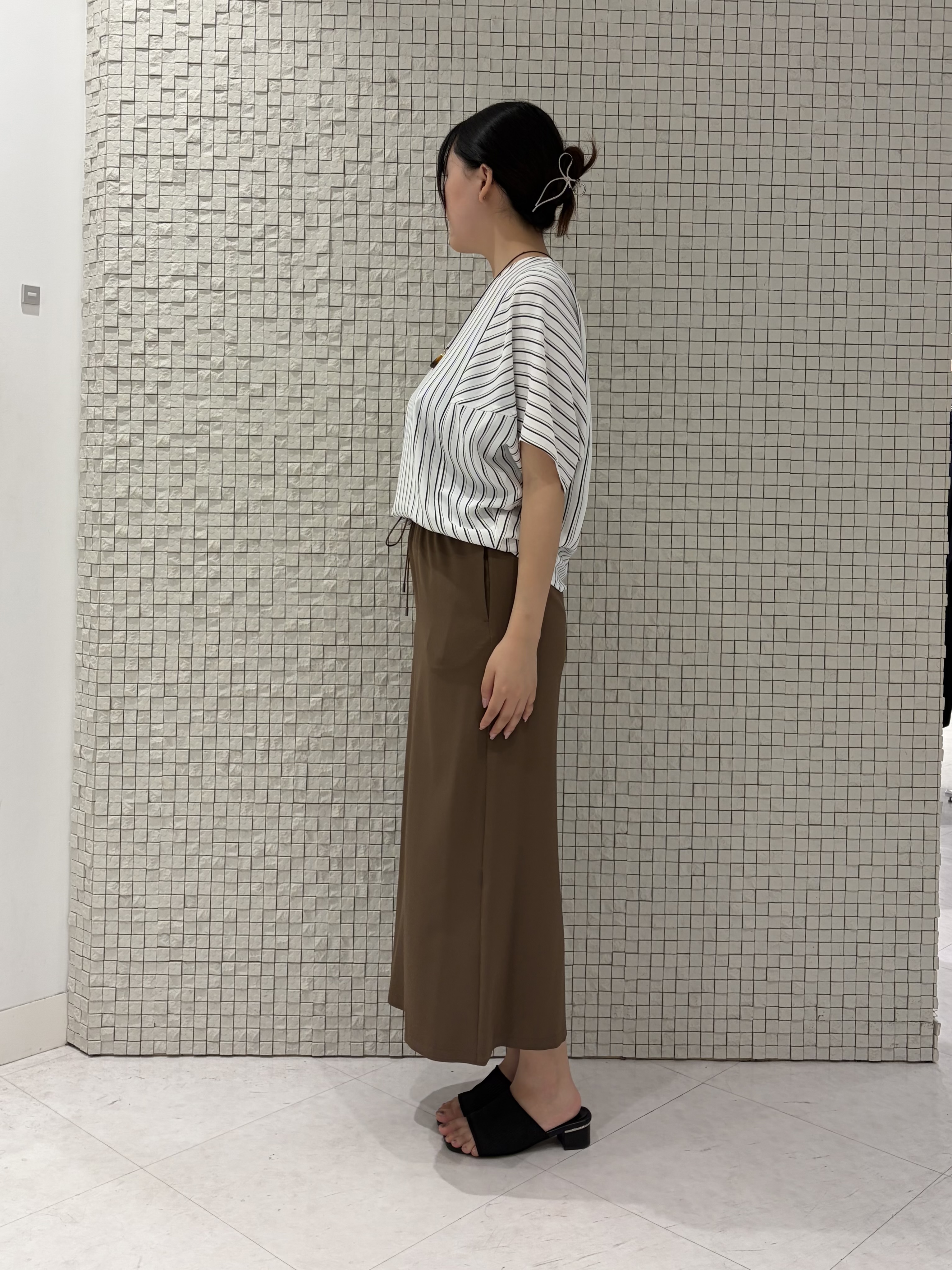 koharuさんの「INDIVI｜【UVケア／接触冷感】ジョーゼットドルマンブラウス」を使ったコーディネート