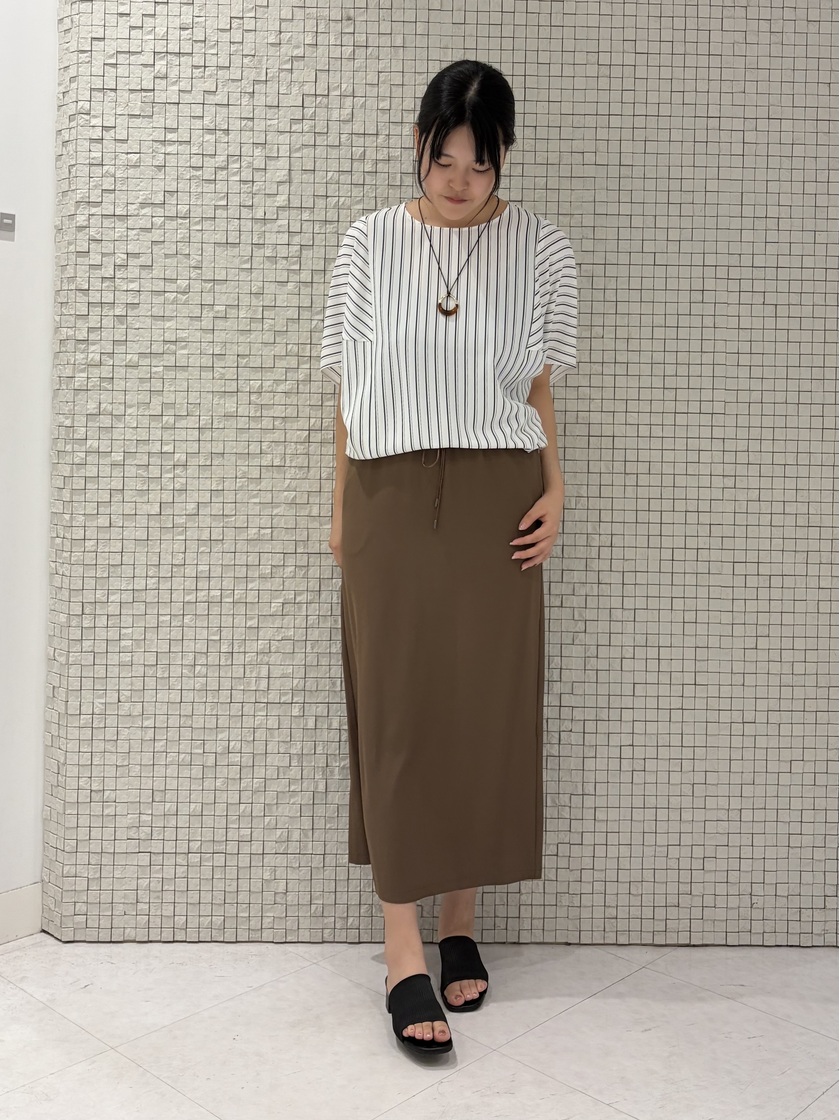koharuさんの「INDIVI｜【UVケア／接触冷感】ジョーゼットドルマンブラウス」を使ったコーディネート