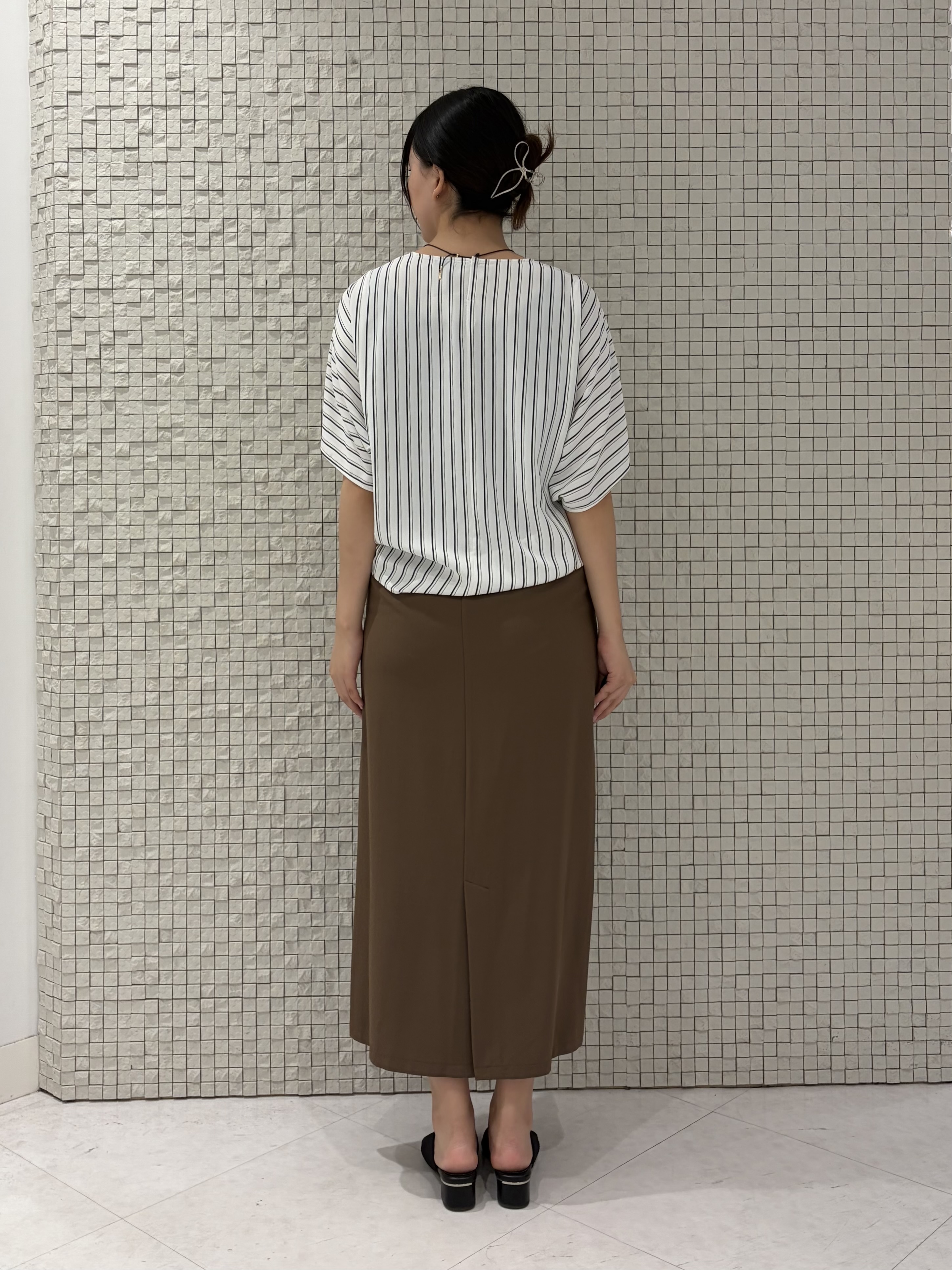 koharuさんの「INDIVI｜【UVケア／接触冷感】ジョーゼットドルマンブラウス」を使ったコーディネート