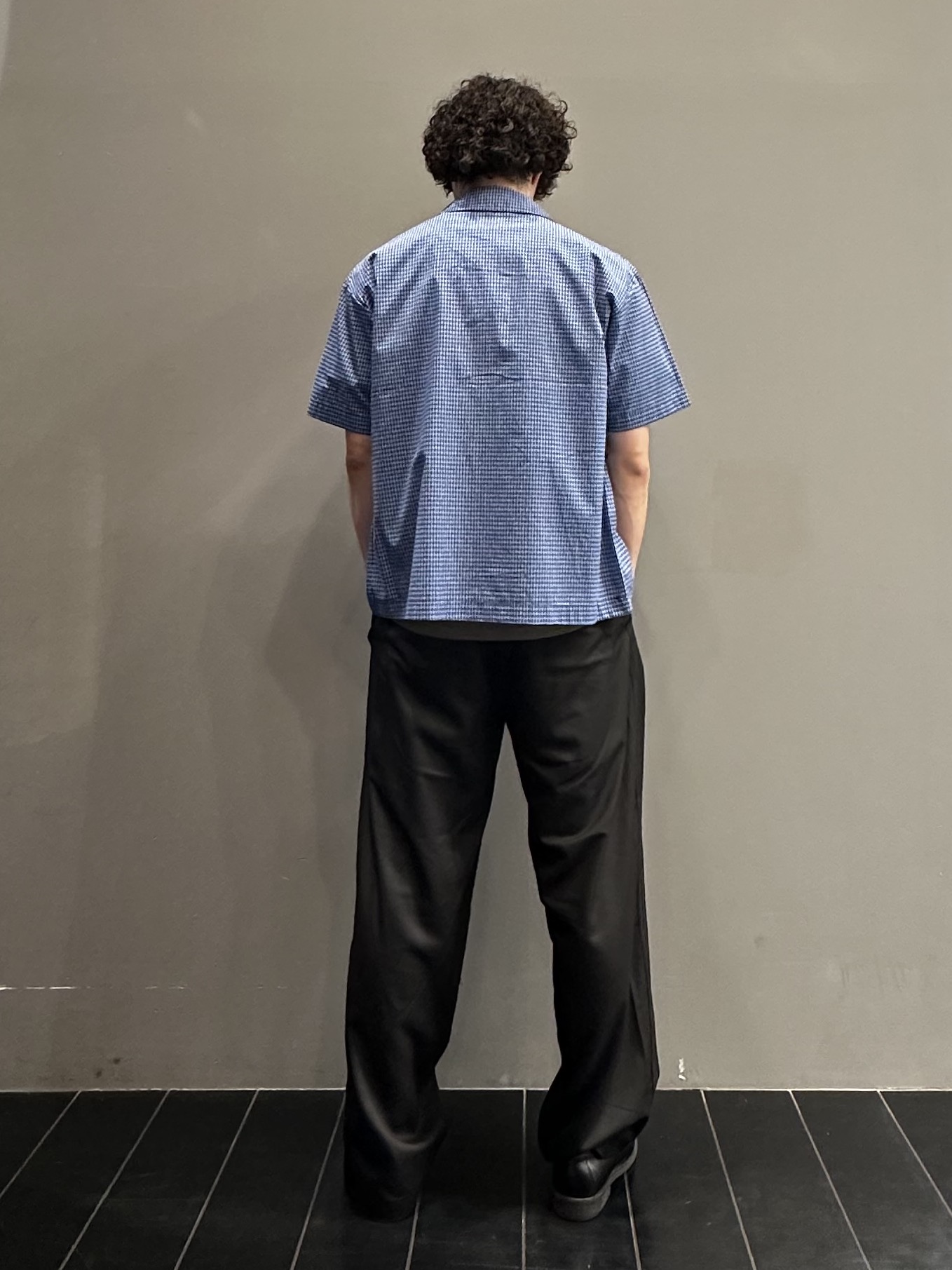 SHUさんの「THE SHOP TK｜【セットアップ可／洗濯機OK】アソート ジップ半袖シャツ」を使ったコーディネート