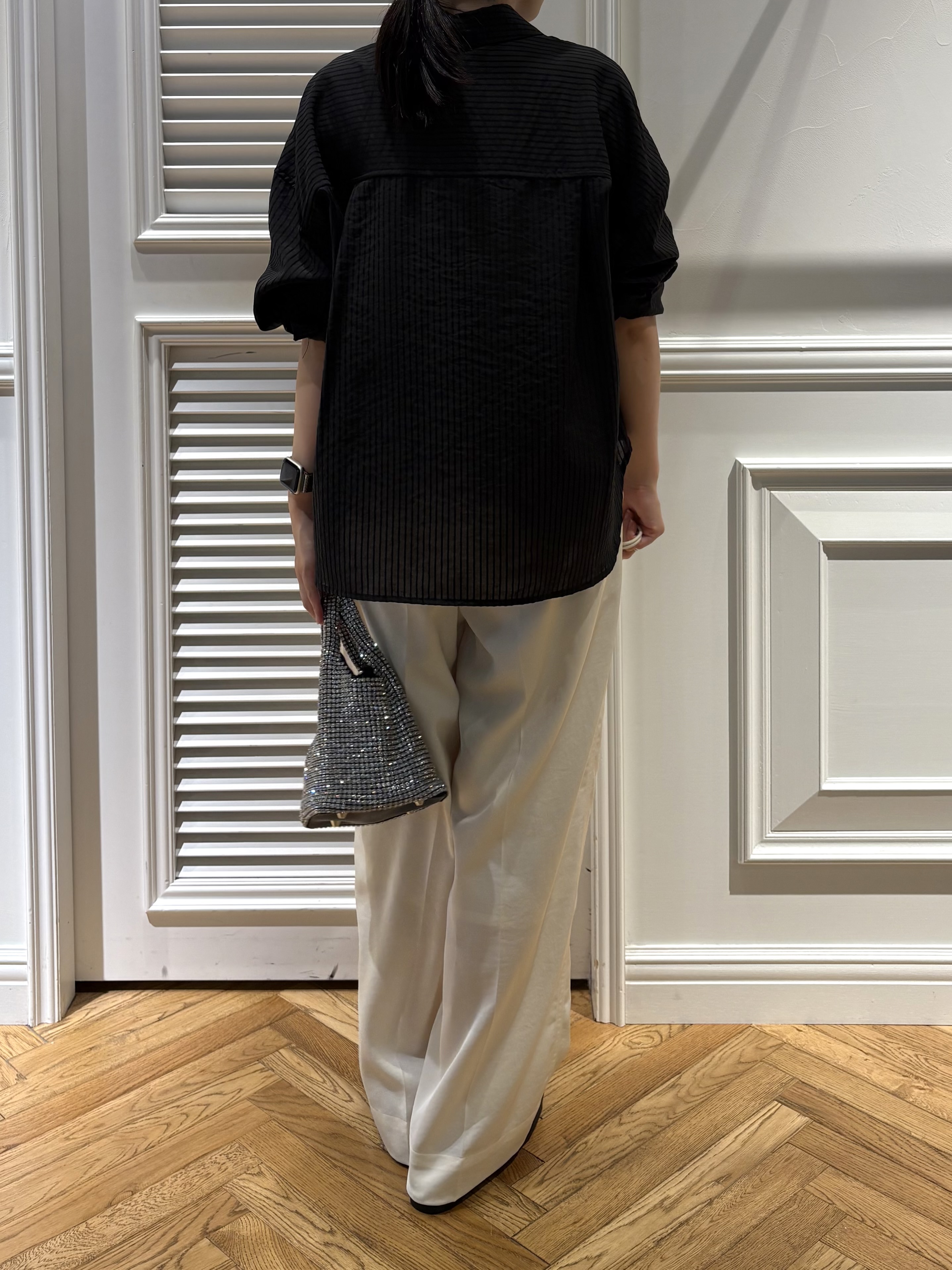 cocoさんの「DRESSTERIOR｜シアーストライプクロップドシャツ」を使ったコーディネート