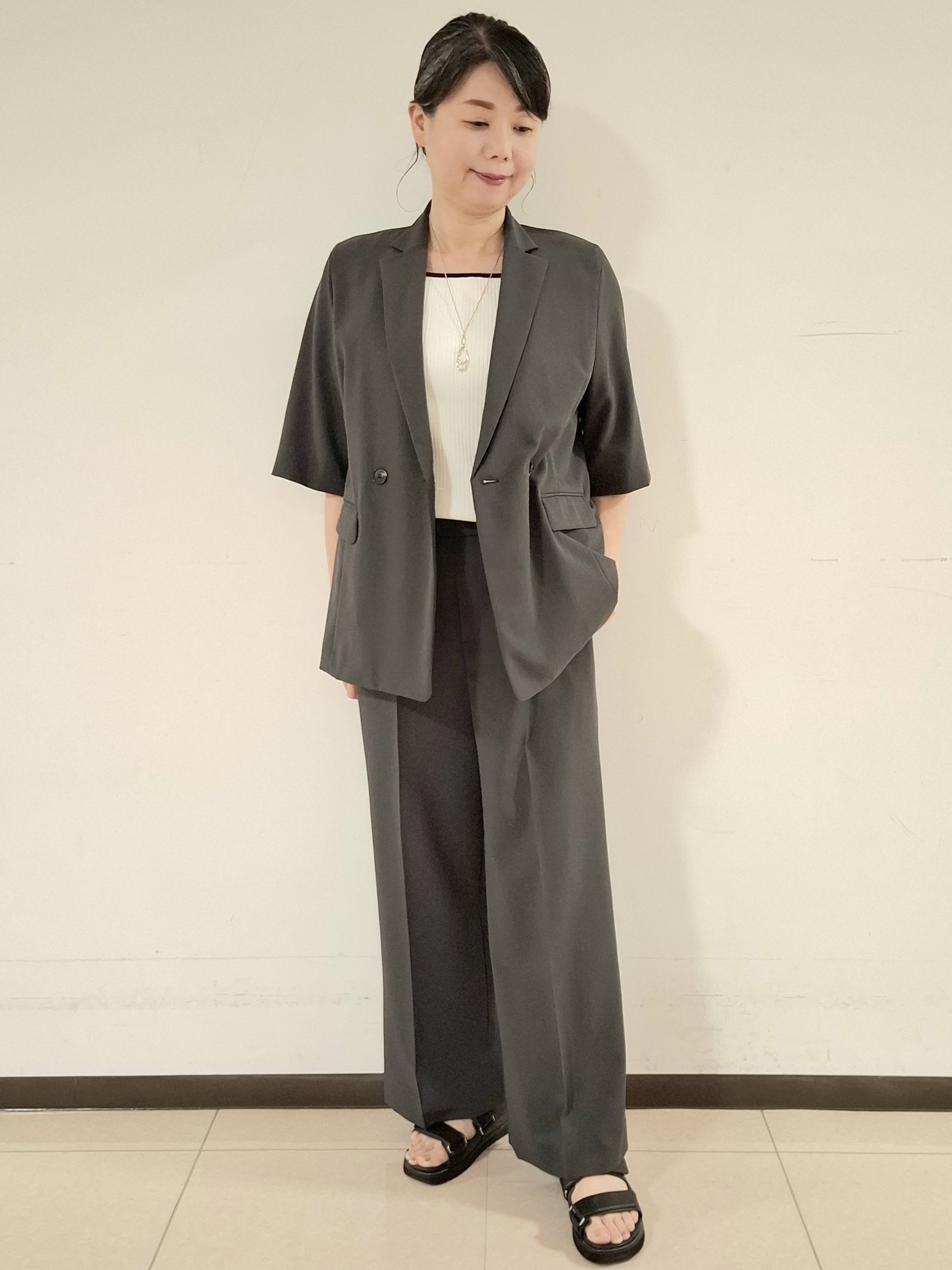 ねぎさんの「UNTITLED｜【セットアップ可/UVカット/通気性】エアリークール半袖ジャケット」を使ったコーディネート