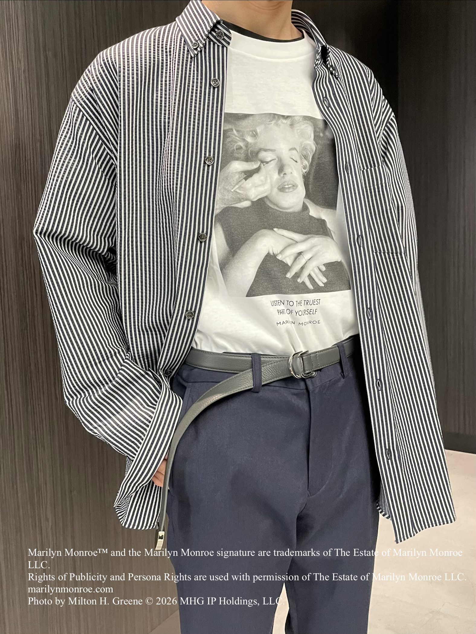 Okdさんの「TAKEO KIKUCHI｜【別注】マリリン・モンロー/フォトTシャツ」を使ったコーディネート