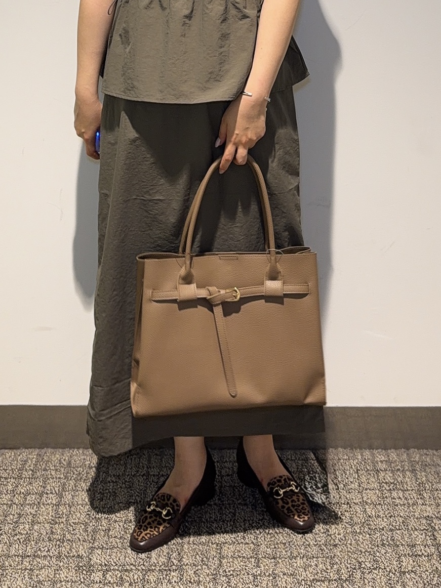 みーさんの「grove｜【低身長さんも選べる着丈・洗濯機◎】1枚で旬顔！Tシャツドッキングドロストワンピース」を使ったコーディネート