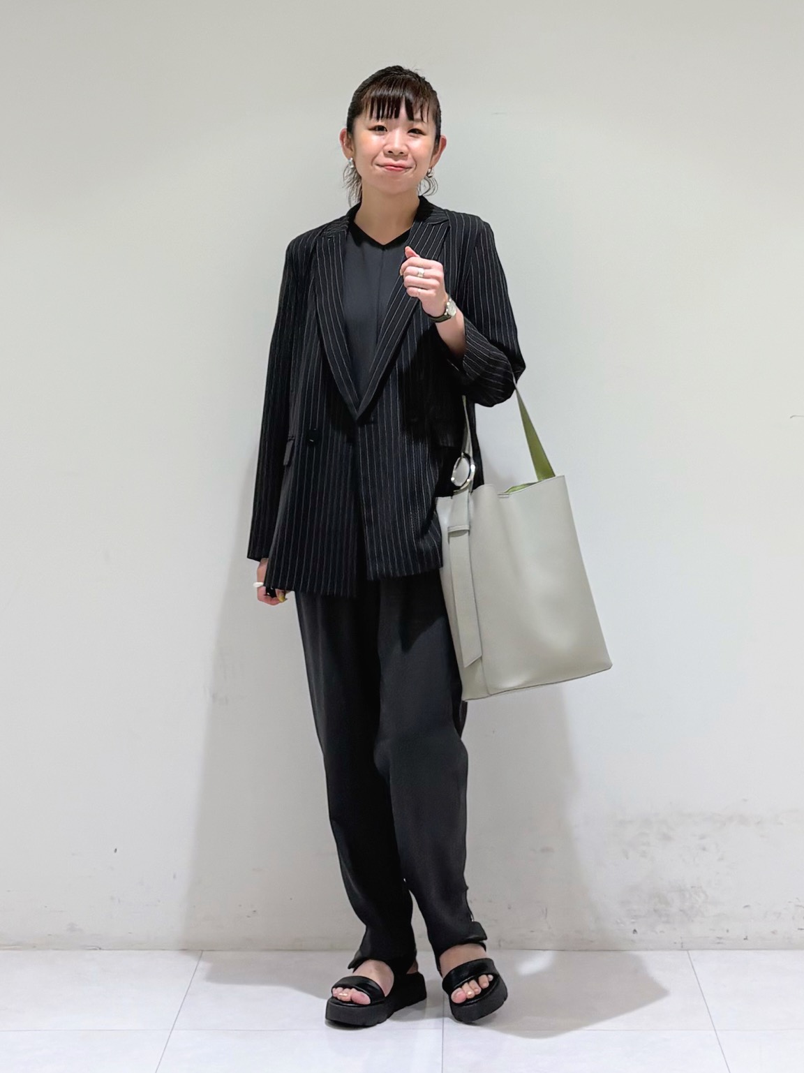tsuyuさんの「INDIVI｜【A4対応／合皮】配色トートバッグ」を使ったコーディネート