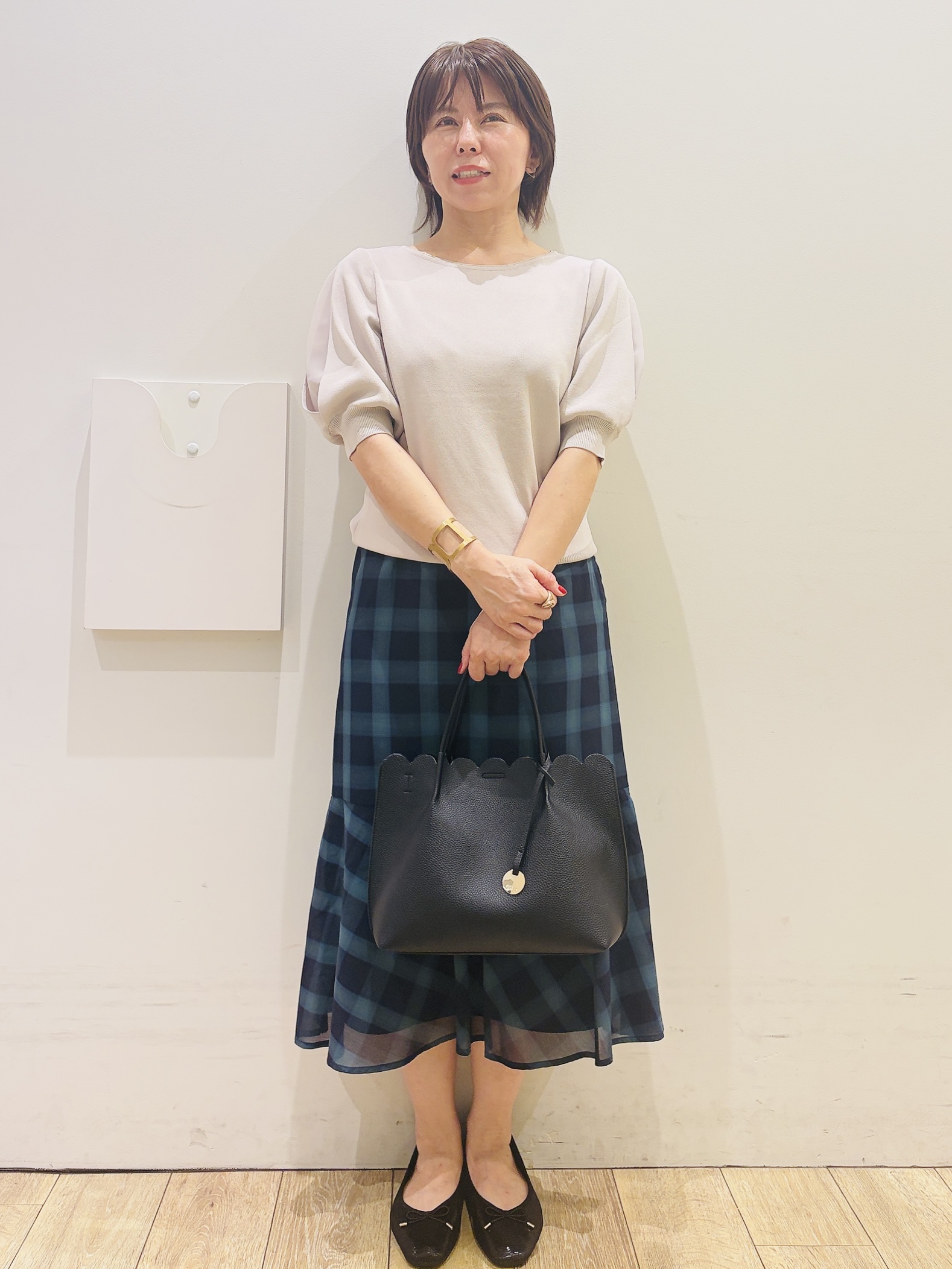 YUKOさんの「index｜【接触冷感】クールタッチラップスリーブニット《UVケア／洗濯機OK／XS～3L／9col》」を使ったコーディネート