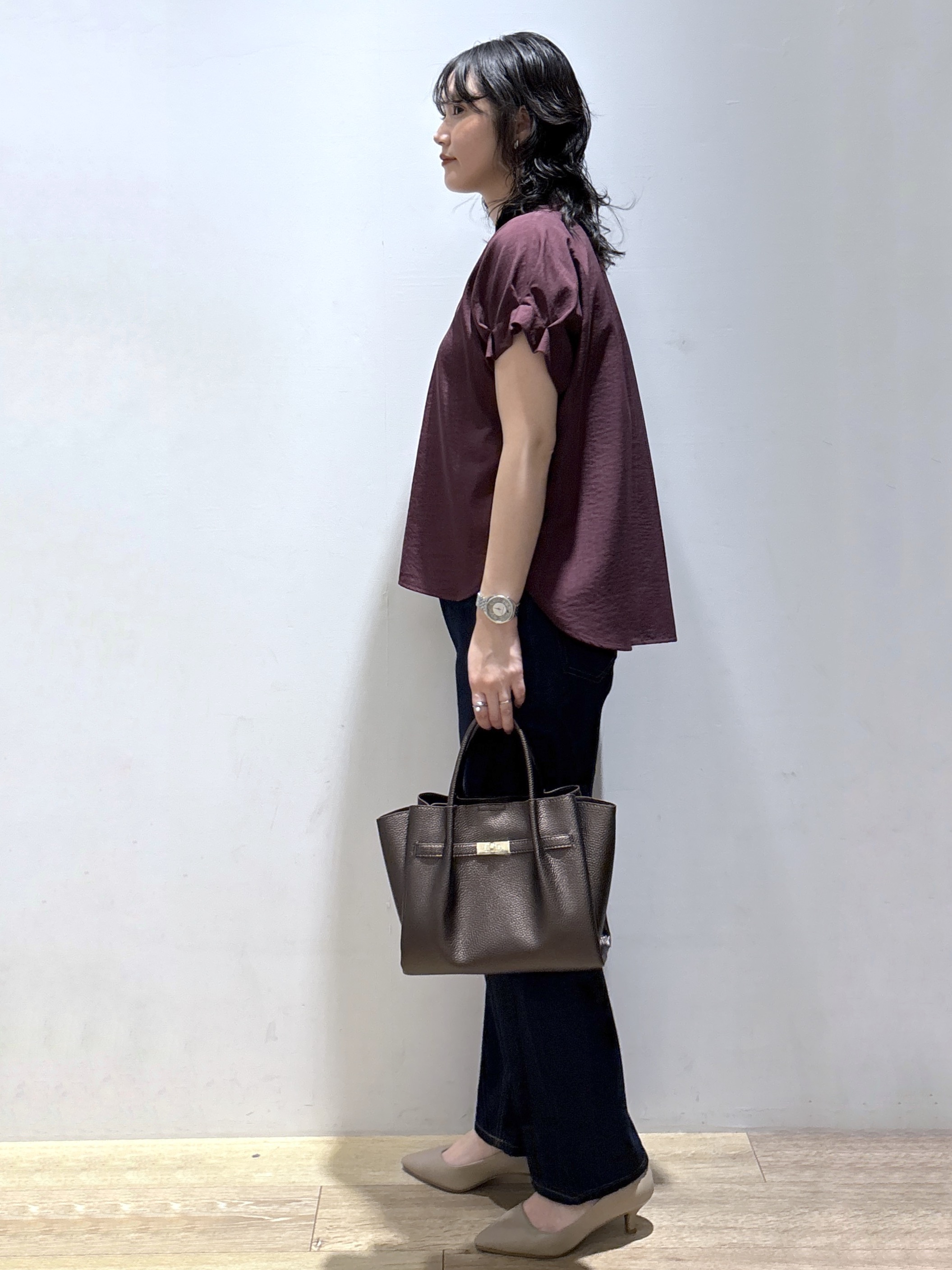mizukiさんの「index｜【接触冷感／吸水速乾】タックスキッパーブラウス《防シワ／イージーアイロン／洗濯機OK／9col》」を使ったコーディネート