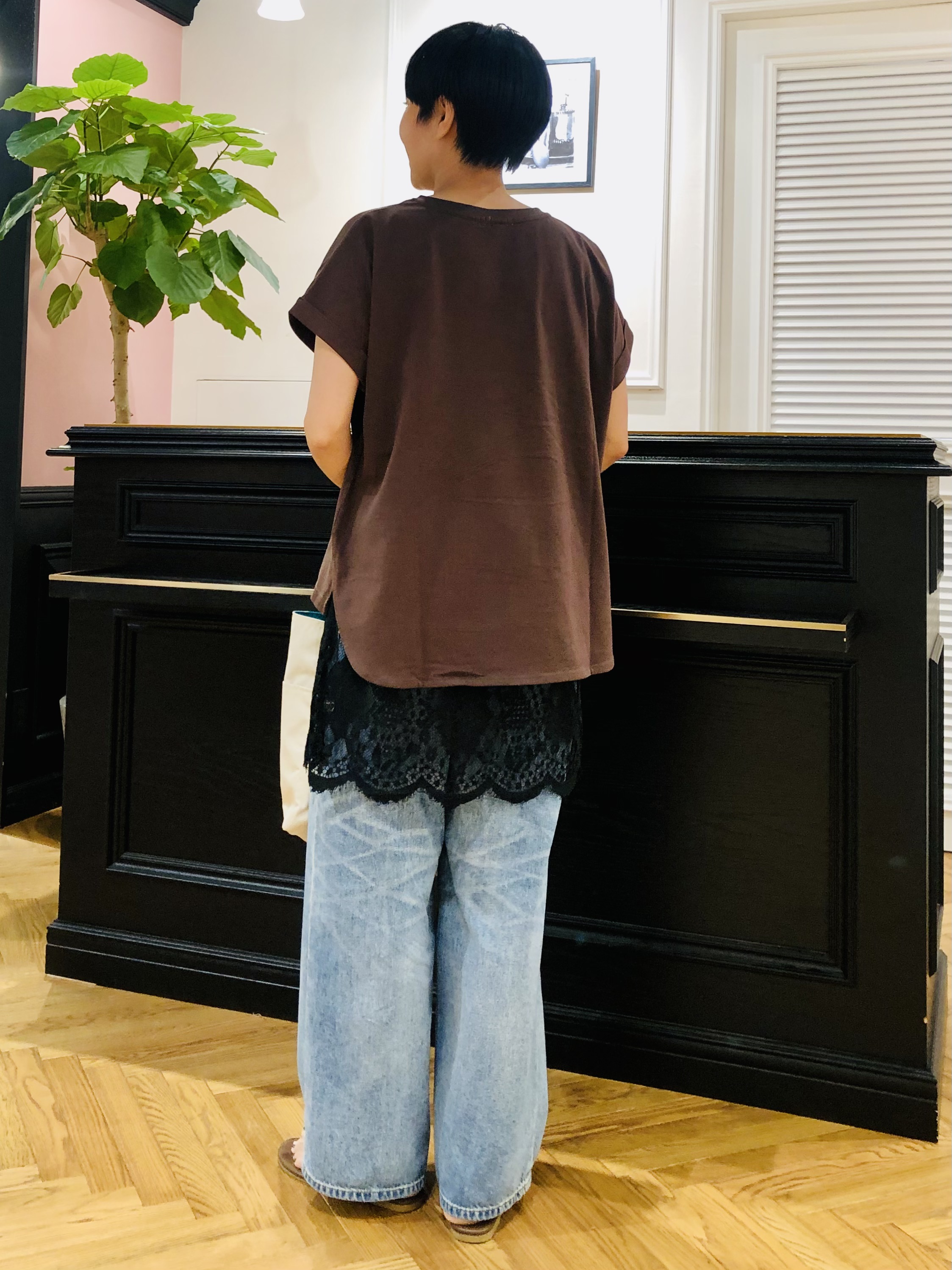 OGATAさんの「DRESSTERIOR｜◆【箔ロゴ】箔プリントドルマンスリーブ Tシャツ」を使ったコーディネート