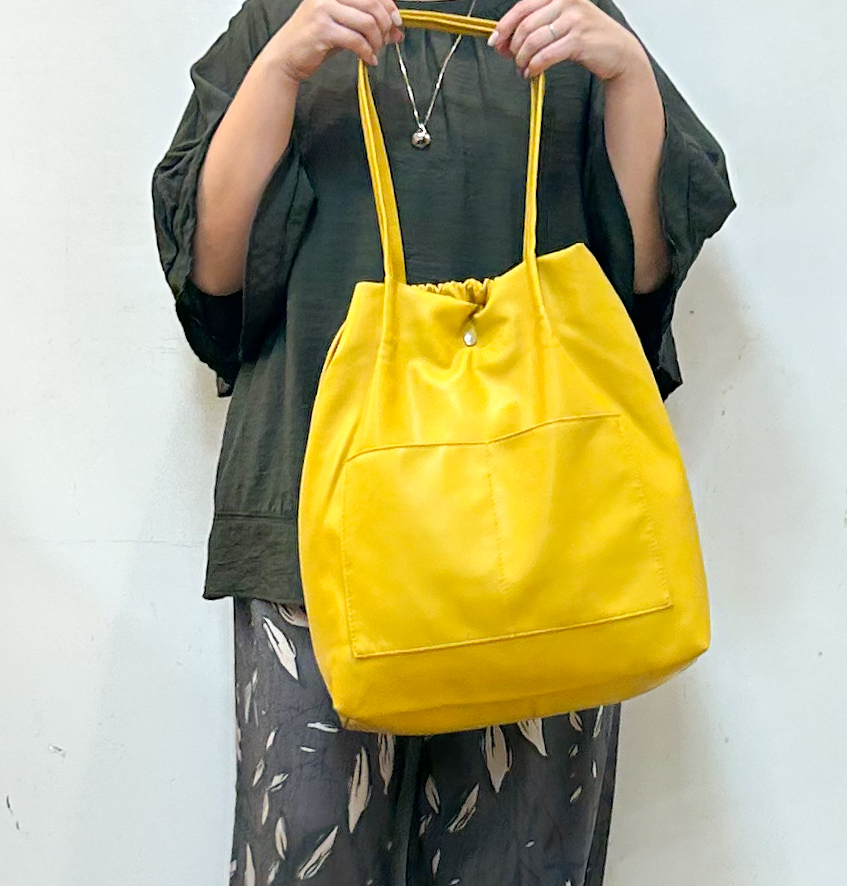 haruさんの「SHOO･LA･RUE｜【ひんやり/S-LL/体型カバー】はしごレースが涼し気な スラブポンチョ風ブラウス」を使ったコーディネート