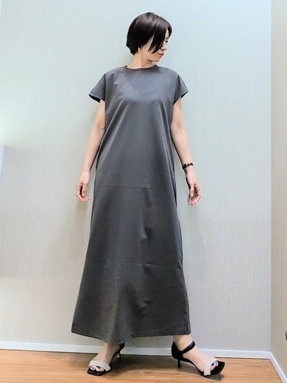 ミズタさんの「UNTITLED｜」を使ったコーディネート