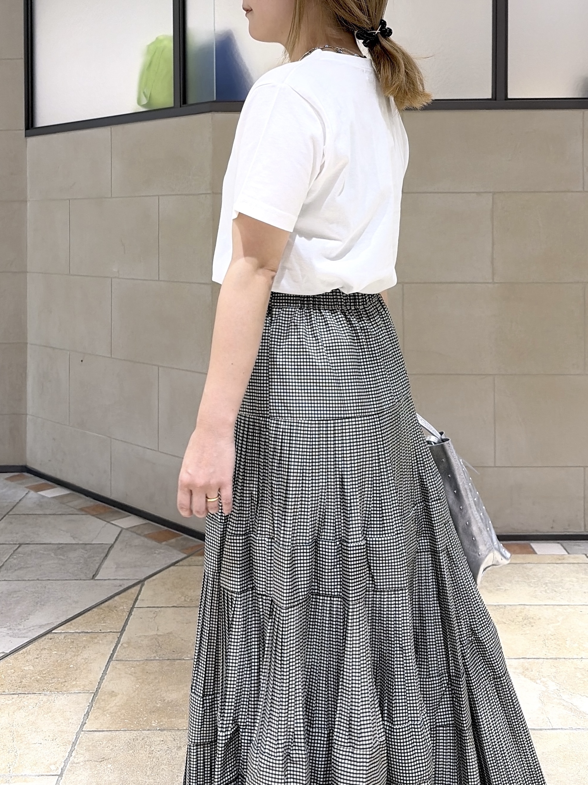 よねさんの「INDIVI｜フレンチブルTシャツ」を使ったコーディネート