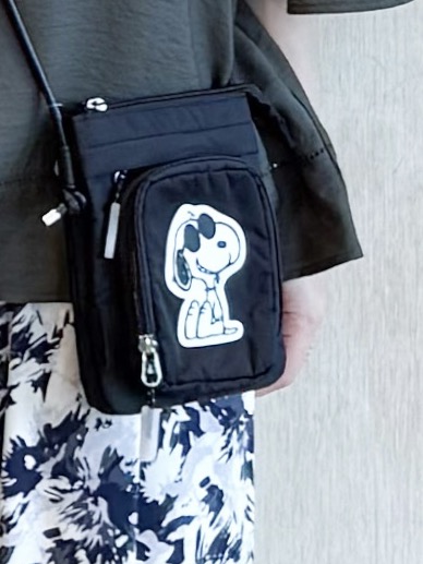 愛さんの「SHOO･LA･RUE｜【ひんやり/S-LL/体型カバー】はしごレースが魅力な スラブポンチョ風ブラウス」を使ったコーディネート
