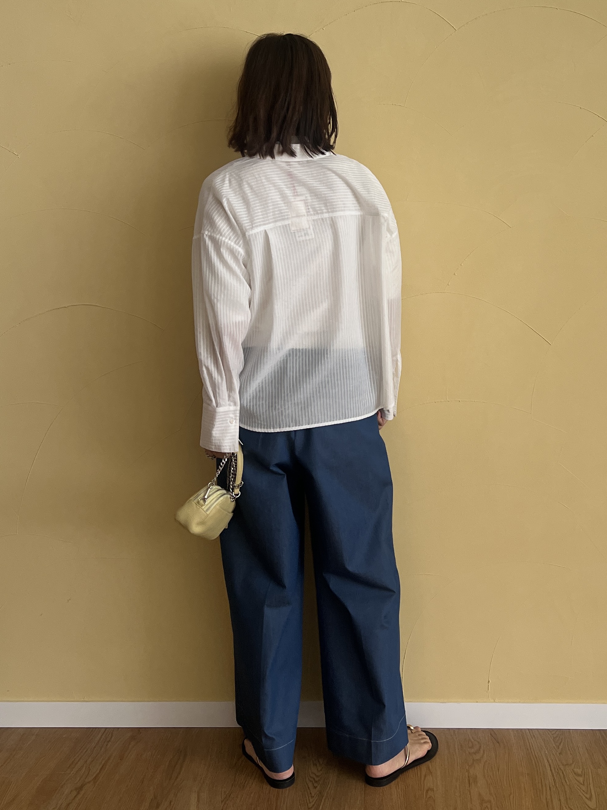 misaさんの「DRESSTERIOR｜NICOLAS LAINAS（ニコラスライナス）ソフトソールトングサンダル」を使ったコーディネート