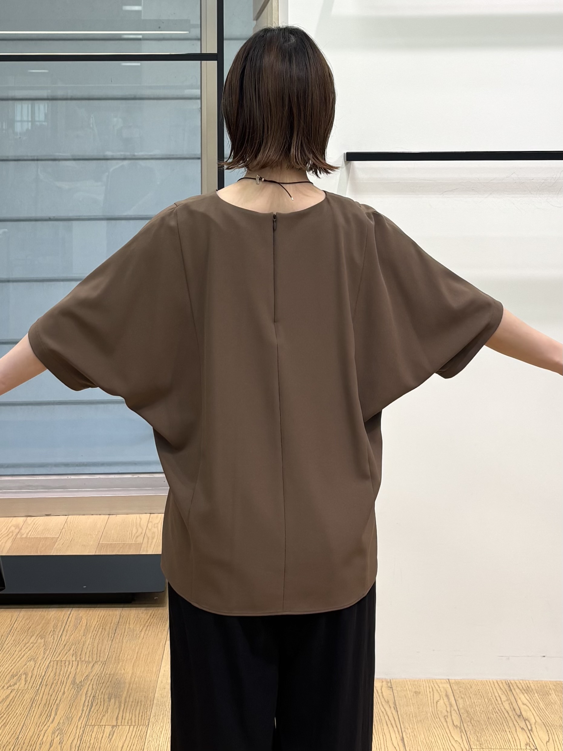 asamiさんの「INDIVI｜【着る日傘】ドルマントップス」を使ったコーディネート