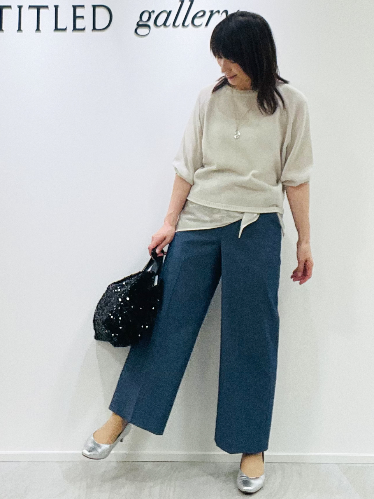 めいさんの「UNTITLED｜【洗える/ゆったり】クルーネックドライニット」を使ったコーディネート