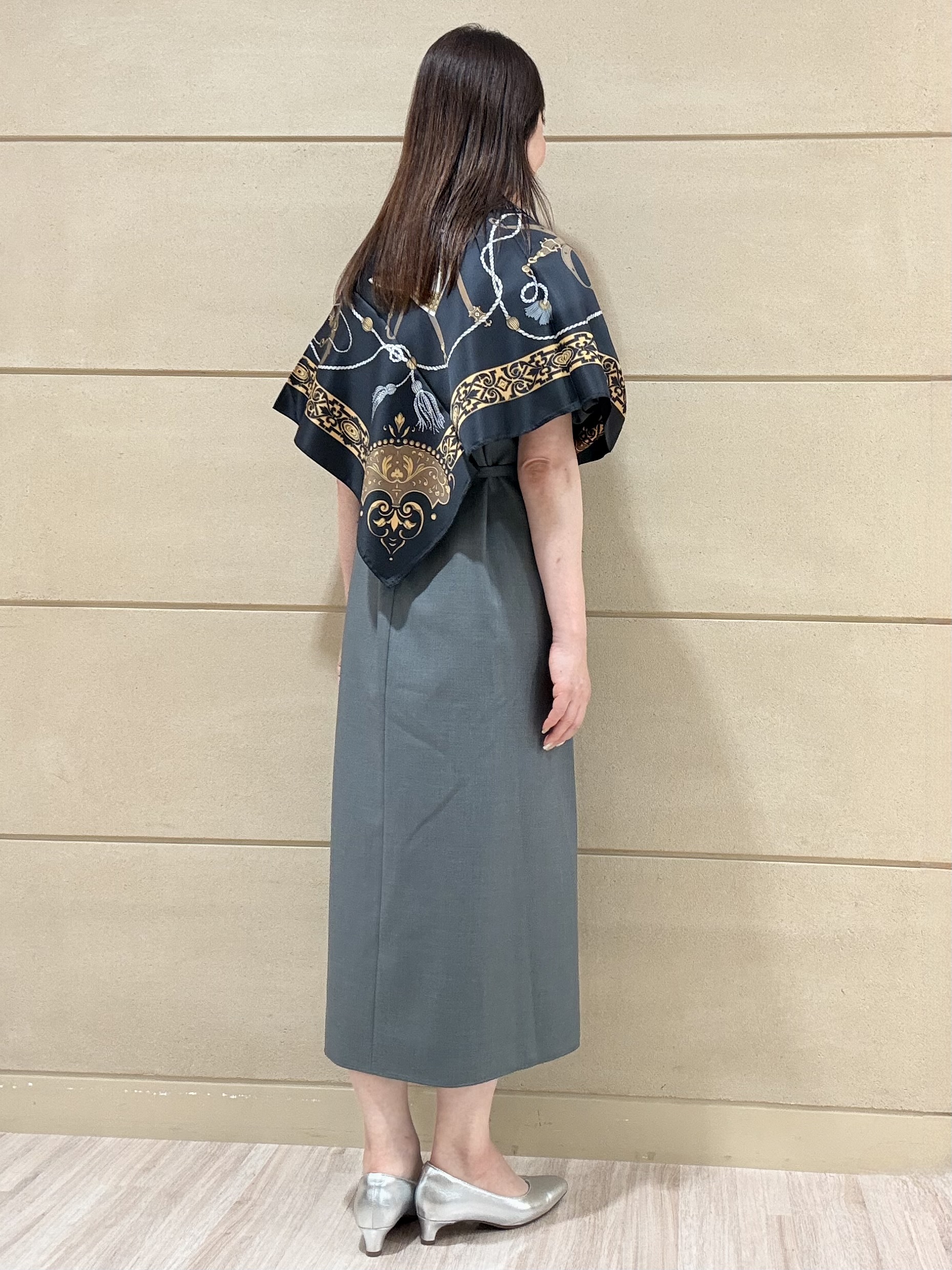 Marさんの「Reflect｜【UVカット／手洗い可】パフスリーブ Vネックワンピース」を使ったコーディネート