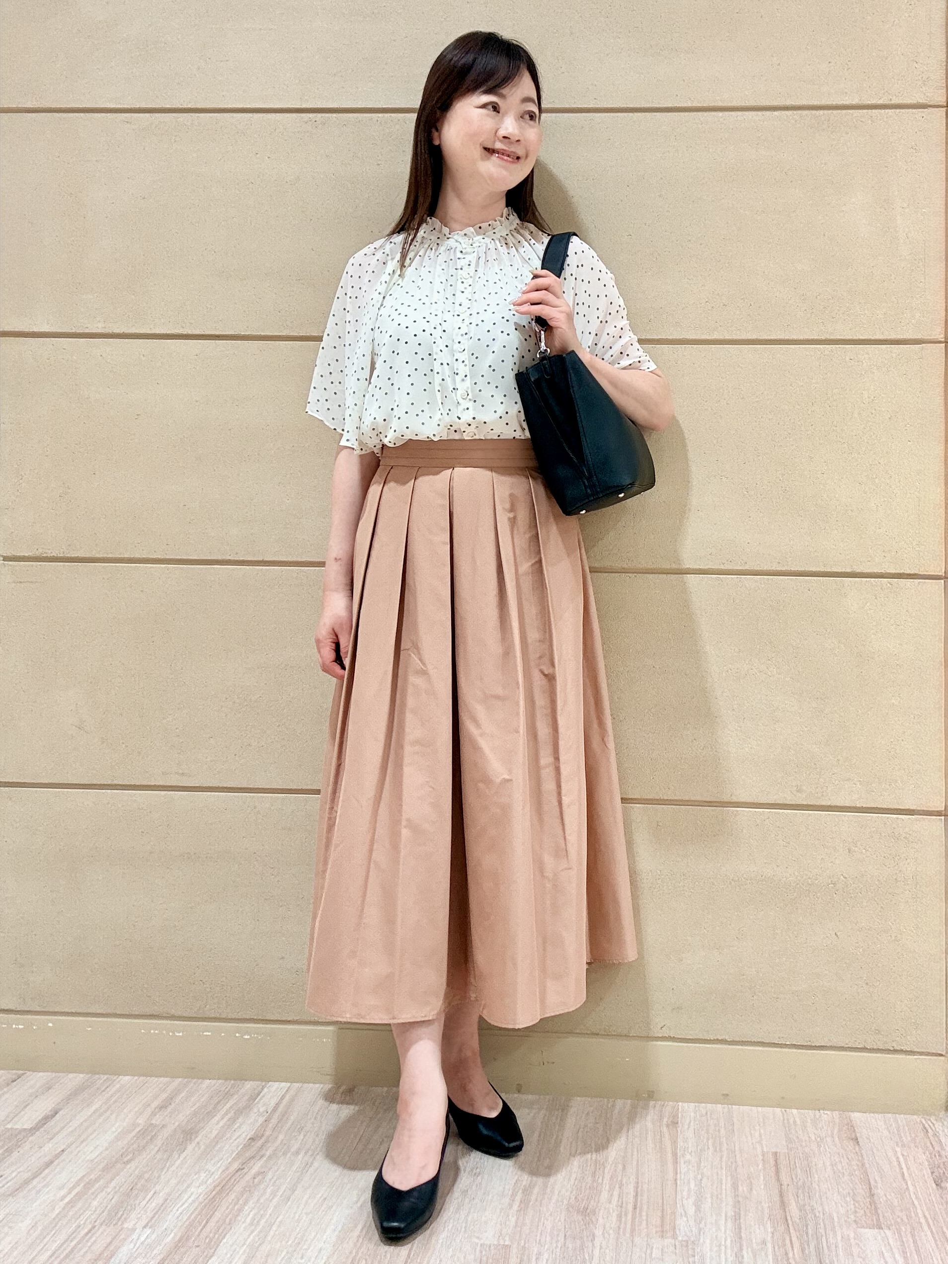 Marさんの「Reflect｜【セットアップ／手洗い可】ドット柄シアーブラウス」を使ったコーディネート