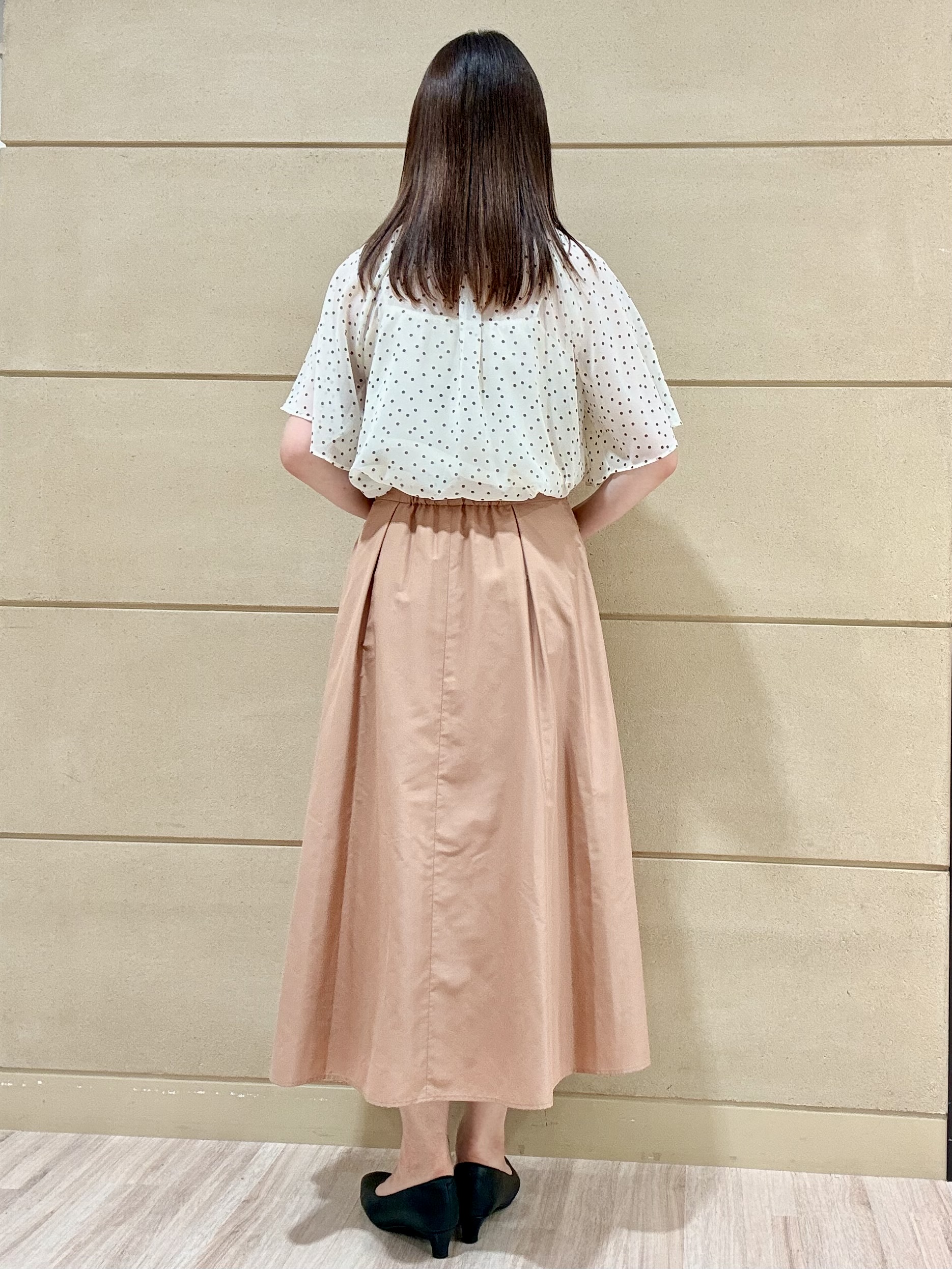 Marさんの「Reflect｜【セットアップ／手洗い可】ドット柄シアーブラウス」を使ったコーディネート