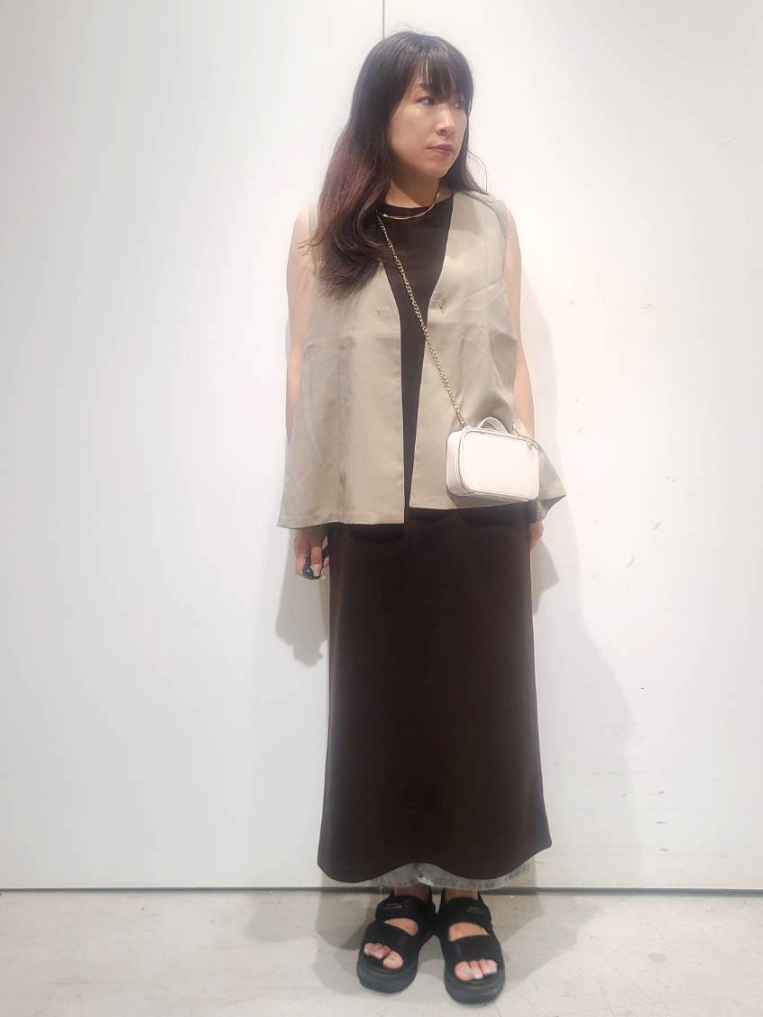 hmさんの「OPAQUE.CLIP｜【吸水速乾】フレアジレ《洗濯機OK／セットアップ対応可》」を使ったコーディネート