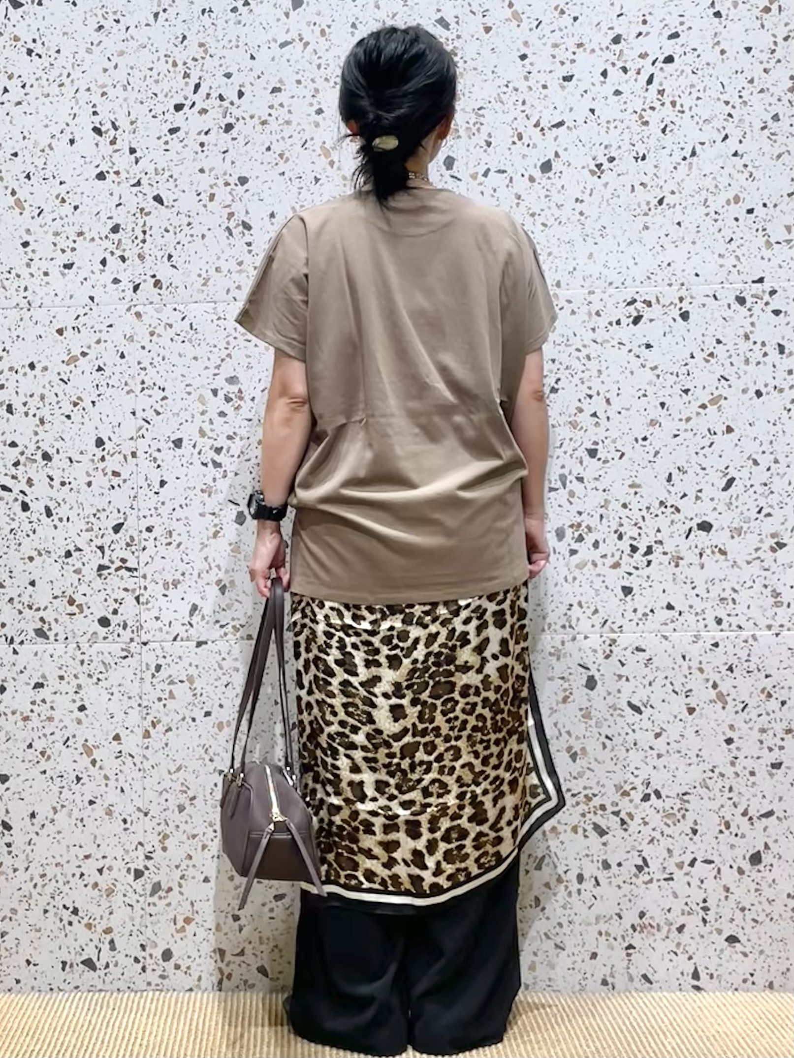 シゲリさんの「OPAQUE.CLIP｜フォトプリントTシャツ【洗濯機OK】」を使ったコーディネート