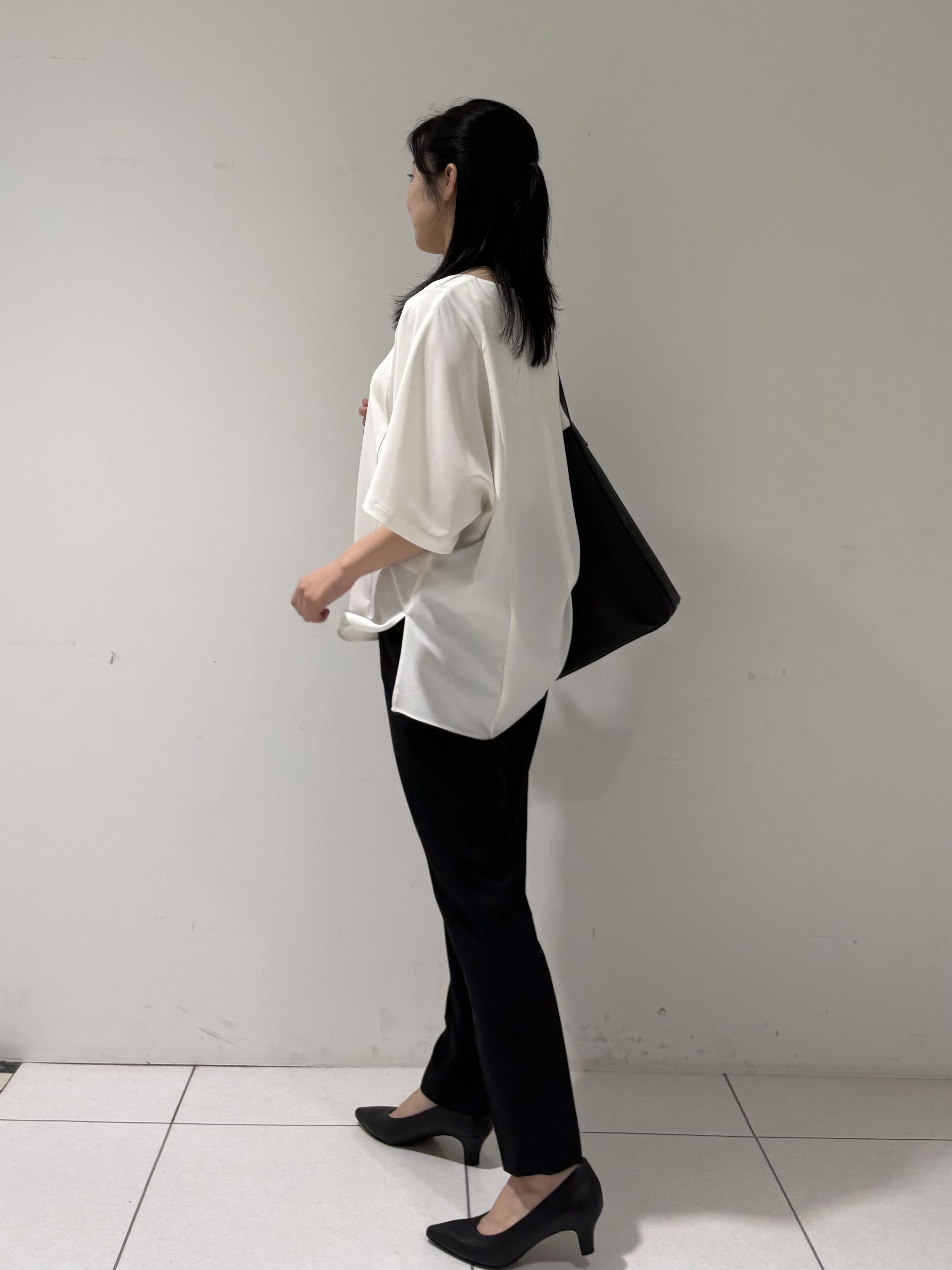 momokoさんの「INDIVI｜【着る日傘】ドルマントップス」を使ったコーディネート