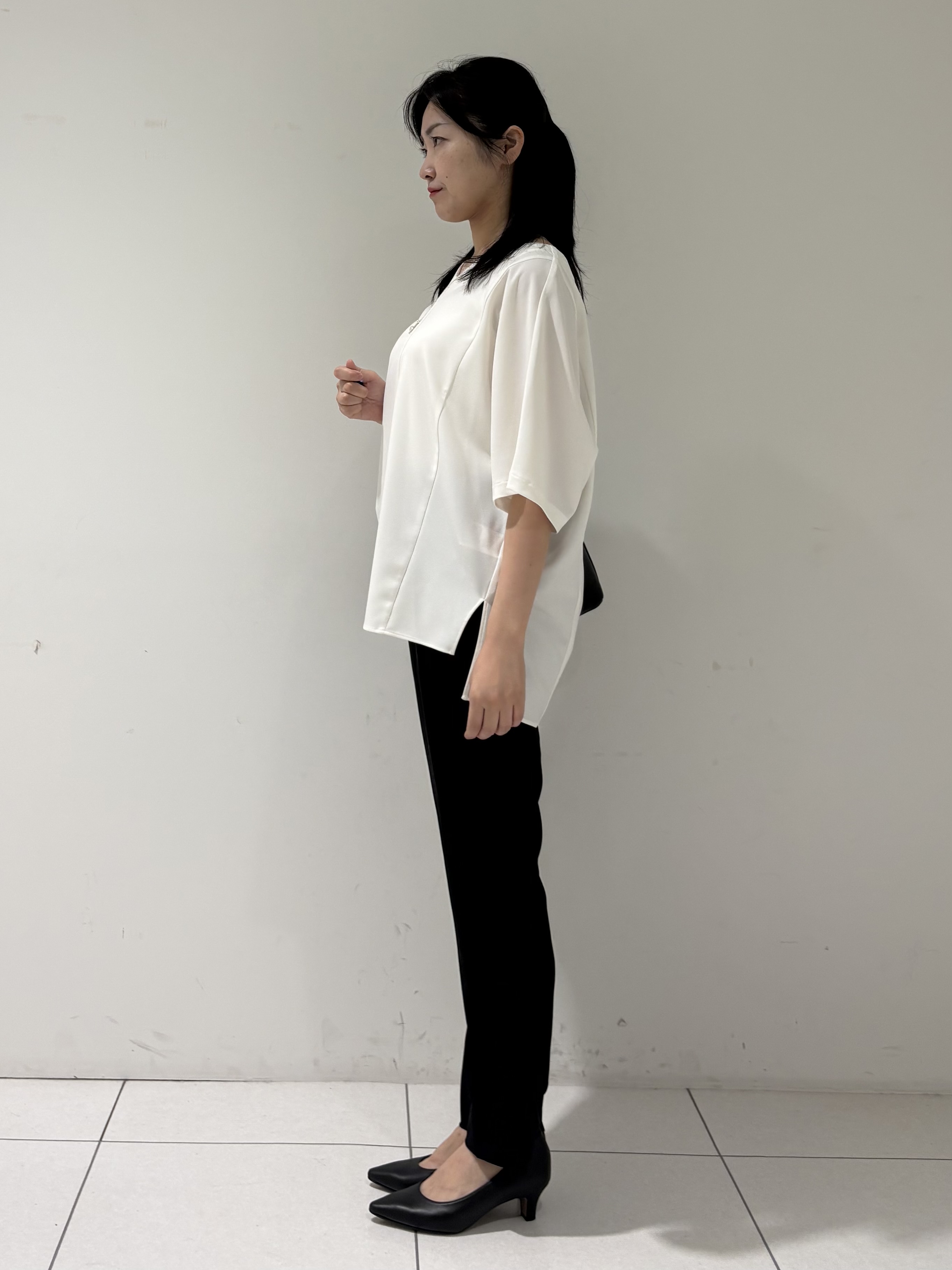 momokoさんの「INDIVI｜【着る日傘】ドルマントップス」を使ったコーディネート