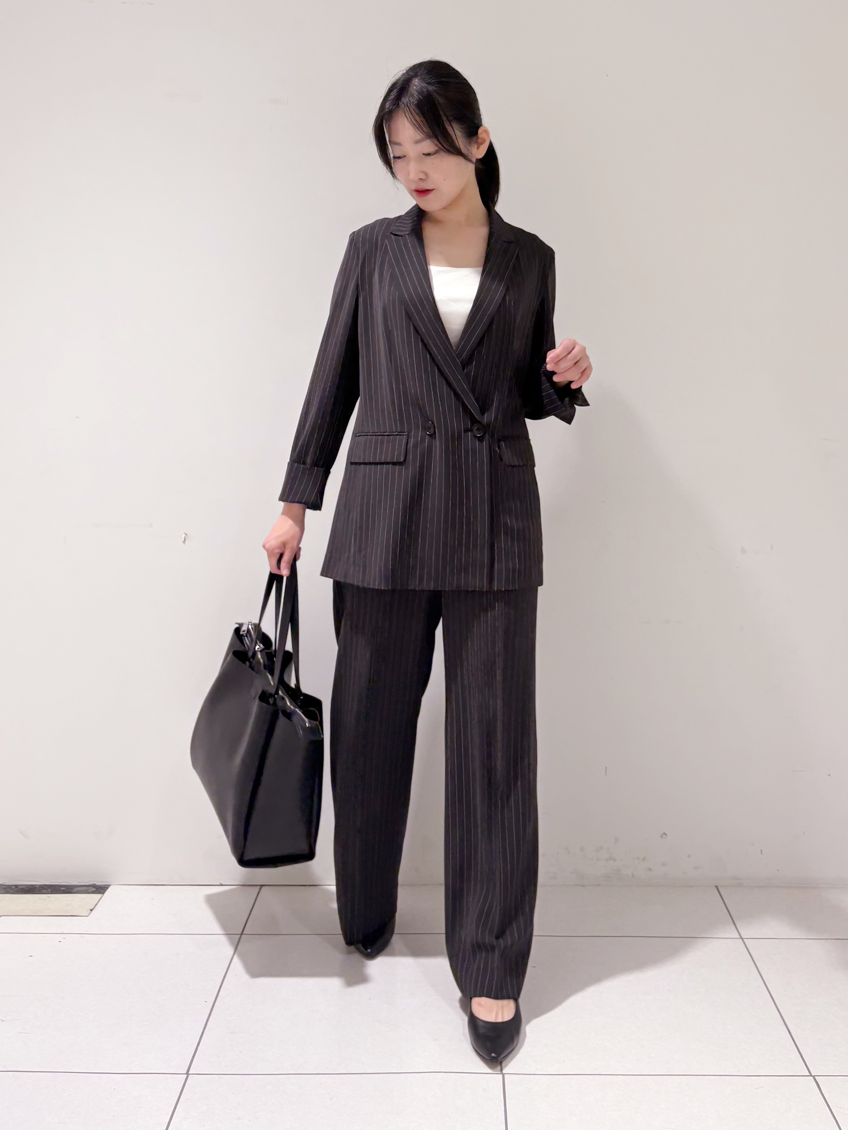 momokoさんの「INDIVI｜【新作登場！着る日傘】 ダブルジャケット」を使ったコーディネート