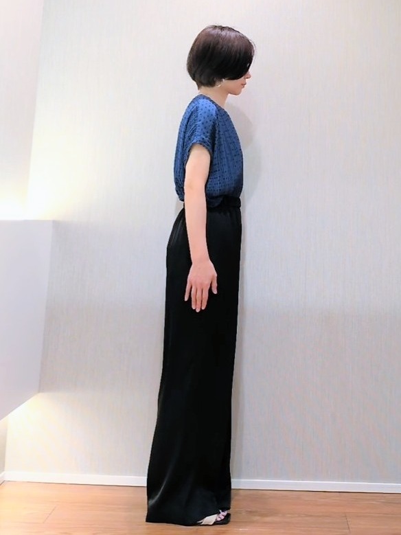 ミズタさんの「UNTITLED｜◆【1枚で着映える】ドットジャガードブラウス」を使ったコーディネート