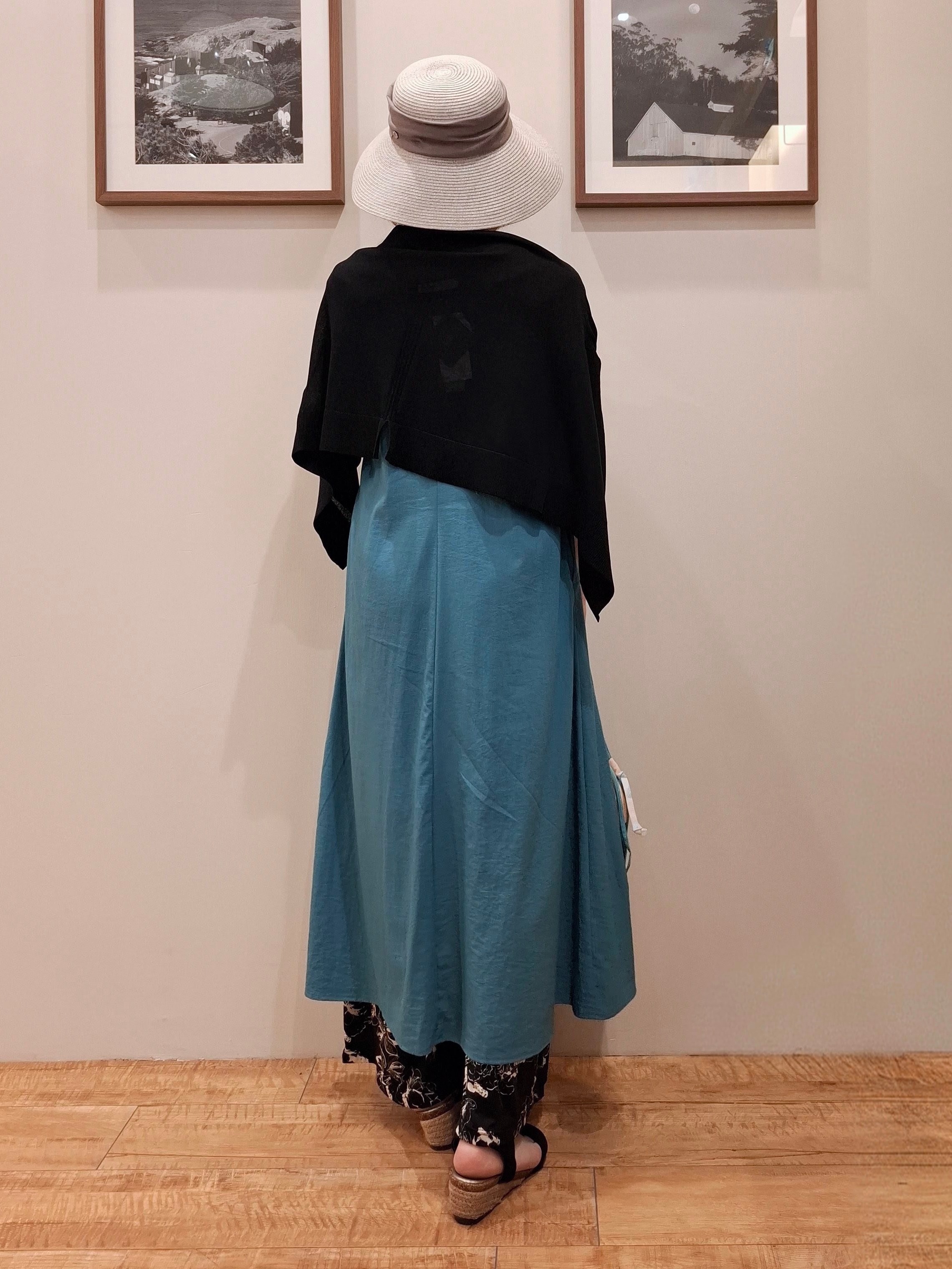 まあるさんの「SHOO･LA･RUE｜【S-LL/洗濯機可/セットアップ可】軽凛(かろりん) ひんやり切替ワンピース」を使ったコーディネート