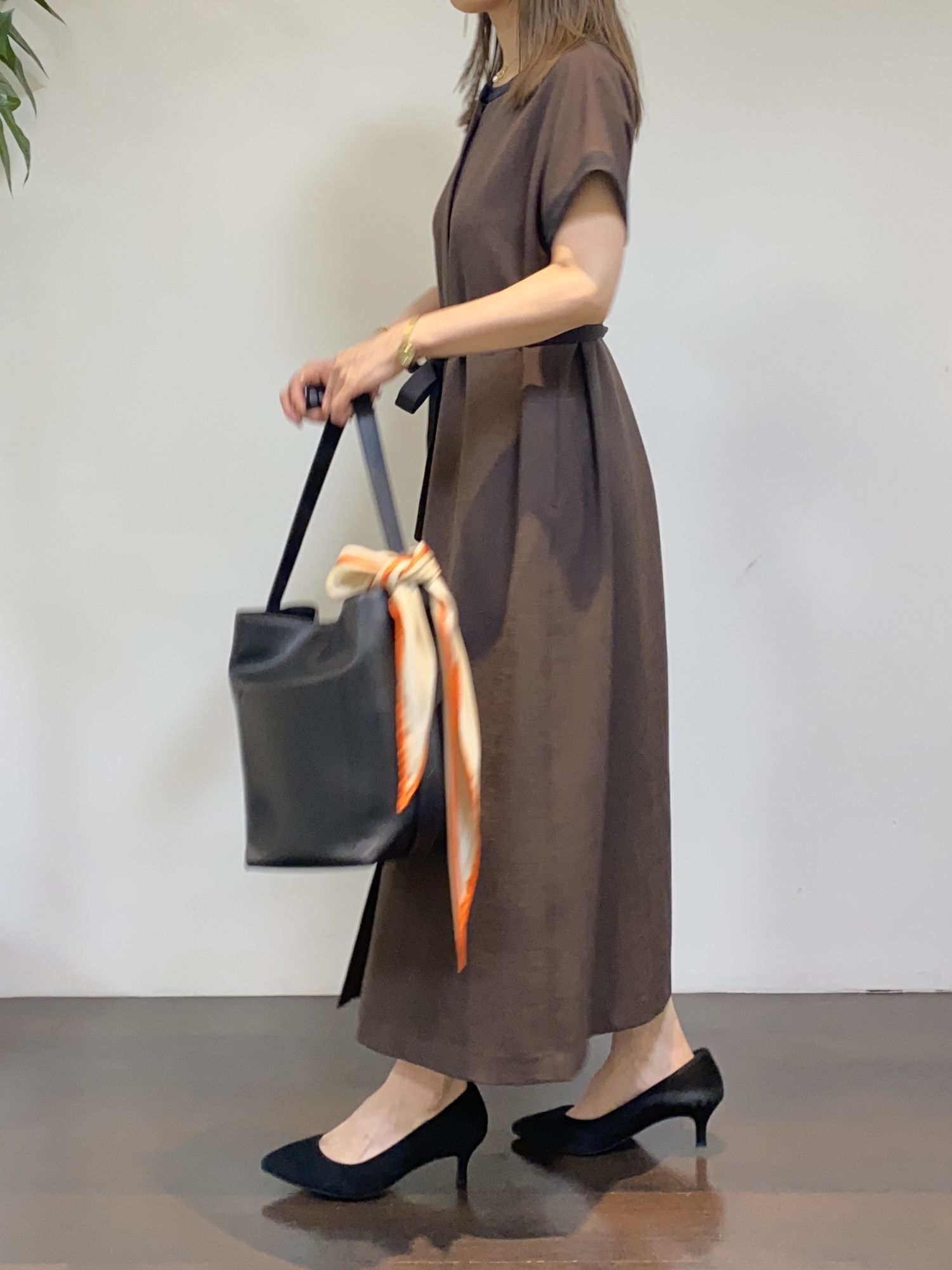 tomoさんの「UNTITLED｜【アンサンブル可能】コンパクトニットカーディガン」を使ったコーディネート