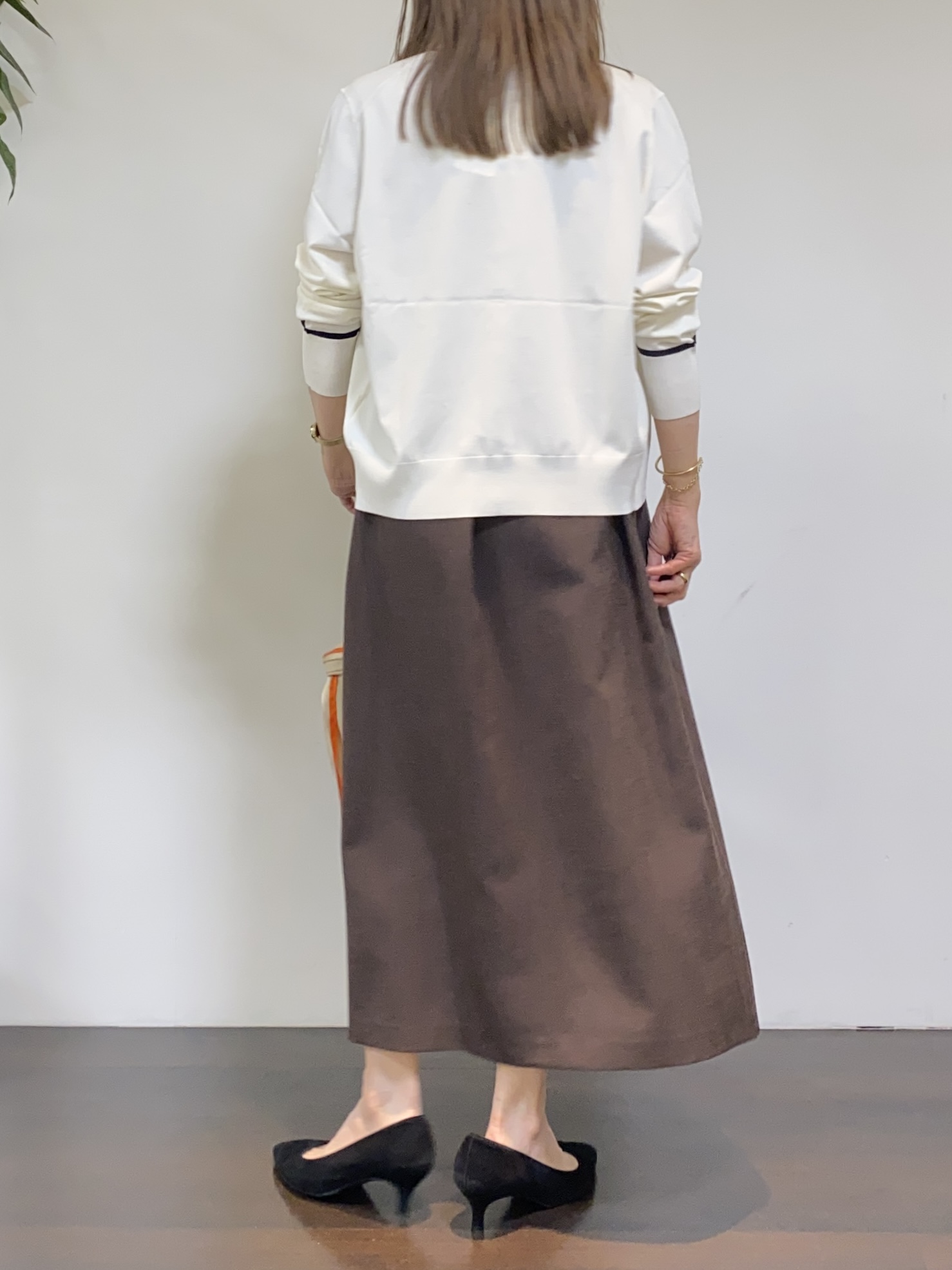 tomoさんの「UNTITLED｜【アンサンブル可能】コンパクトニットカーディガン」を使ったコーディネート