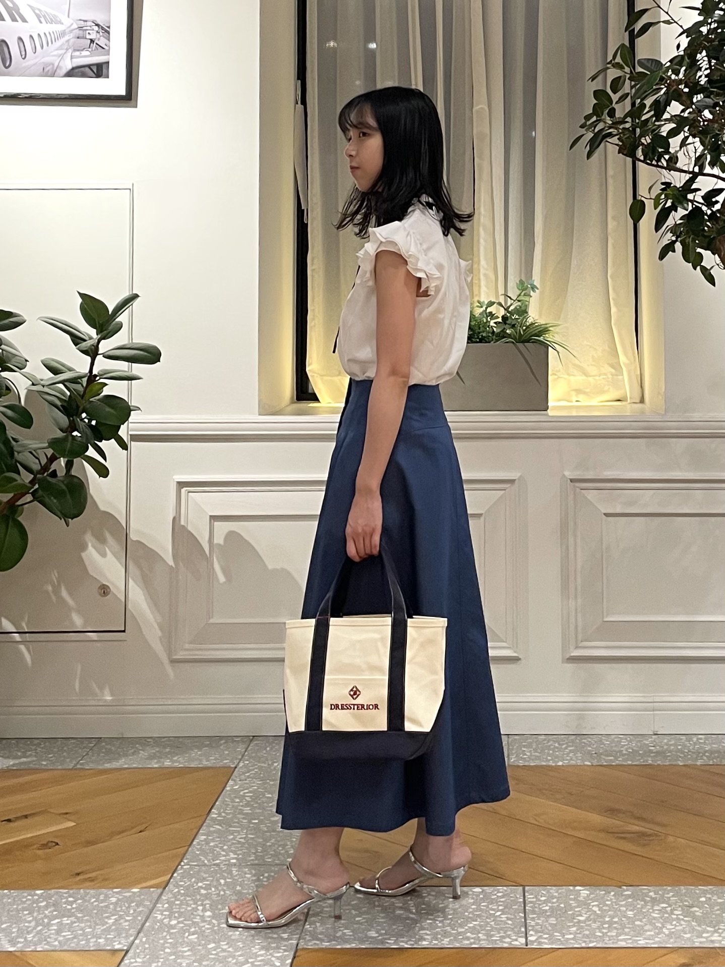 Lilyさんの「DRESSTERIOR｜【着映え/ウォッシャブル】バイカラーウィングスリーブブラウス」を使ったコーディネート
