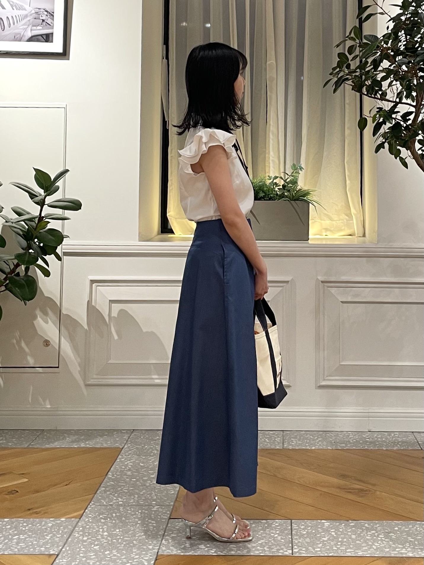 Lilyさんの「DRESSTERIOR｜【着映え/ウォッシャブル】バイカラーウィングスリーブブラウス」を使ったコーディネート