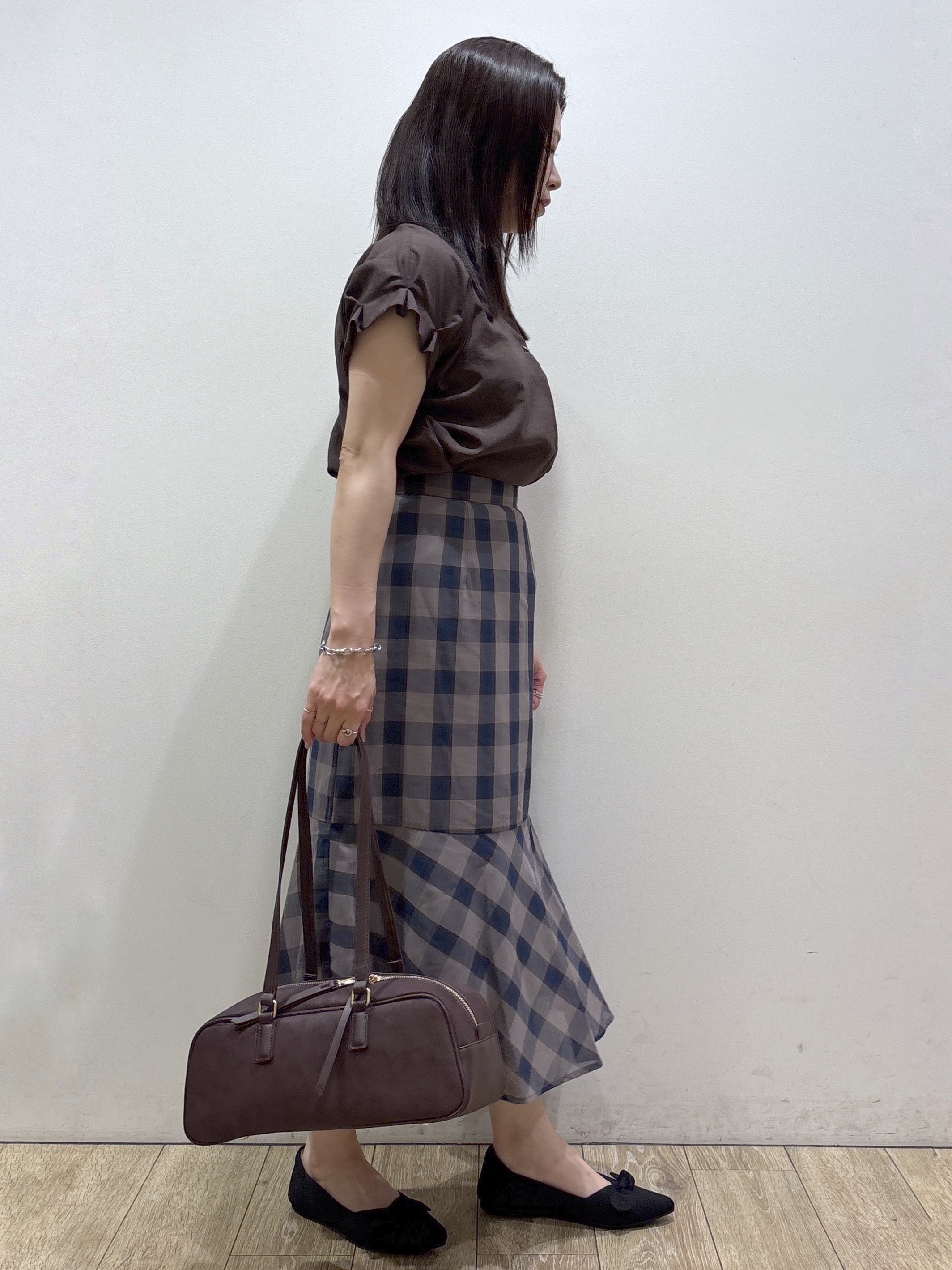 mameさんの「index｜【接触冷感／吸水速乾】タックスキッパーブラウス《防シワ／イージーアイロン／洗濯機OK／9col》」を使ったコーディネート