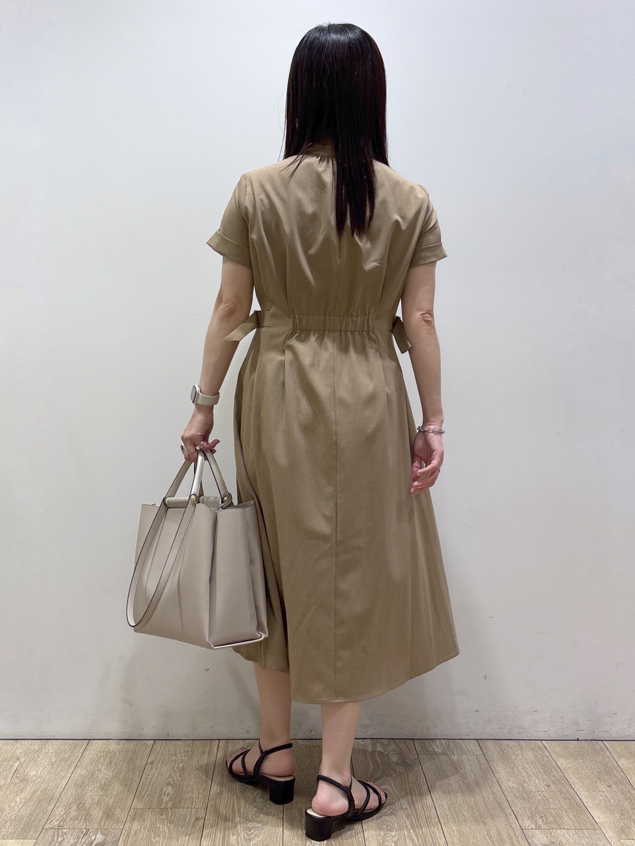 mameさんの「index｜【接触冷感／吸水速乾／UVケア】リネンライクサイドベルトシャツワンピース《透け防止／洗濯機OK》」を使ったコーディネート