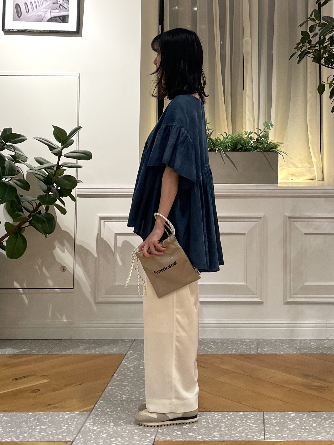 Lilyさんの「DRESSTERIOR｜【涼しく着映え】シアーデニムAラインブラウス」を使ったコーディネート