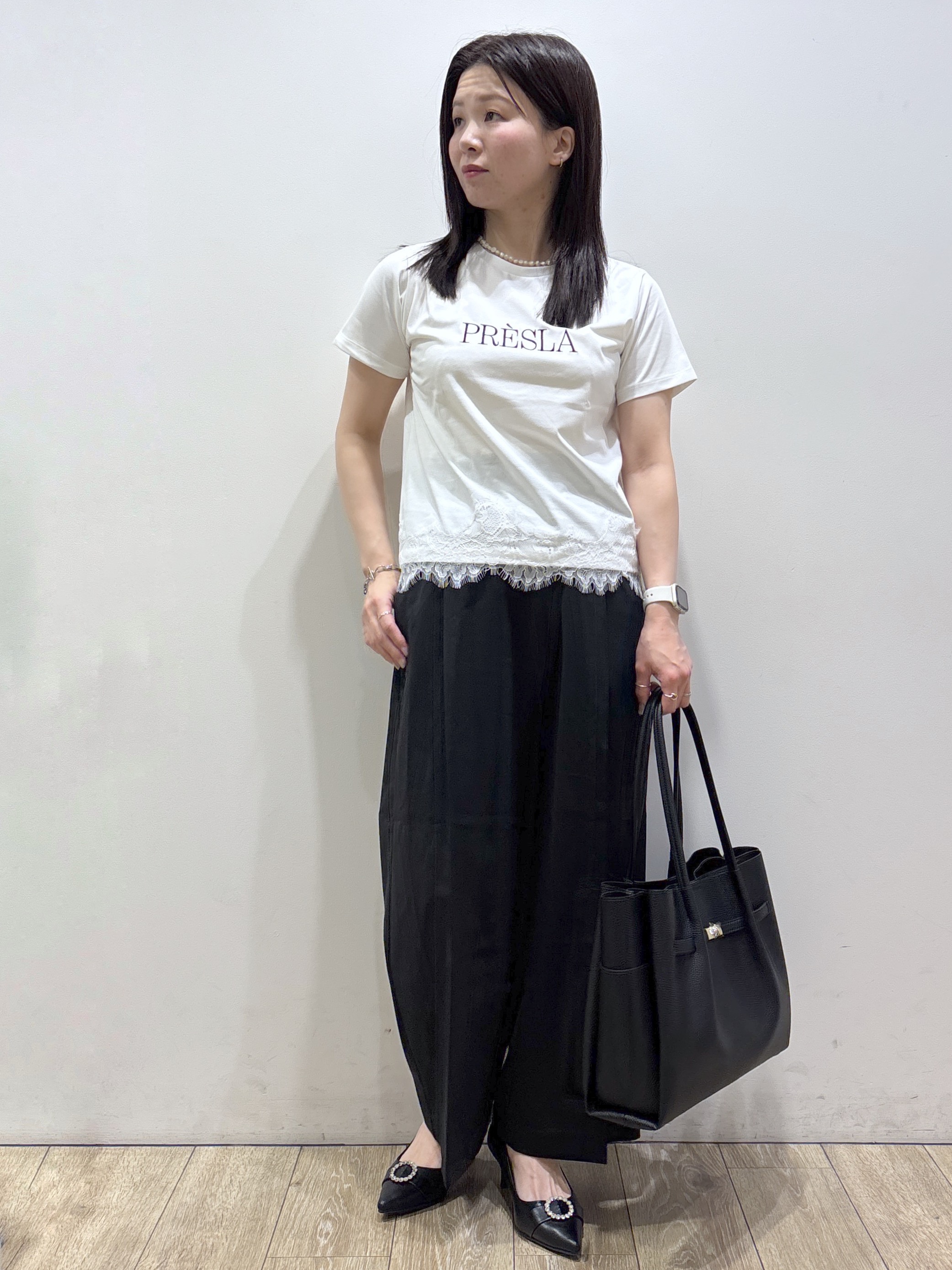 mameさんの「index｜【接触冷感／UVケア】裾レースロゴTシャツ《洗濯機OK／S-3L》」を使ったコーディネート