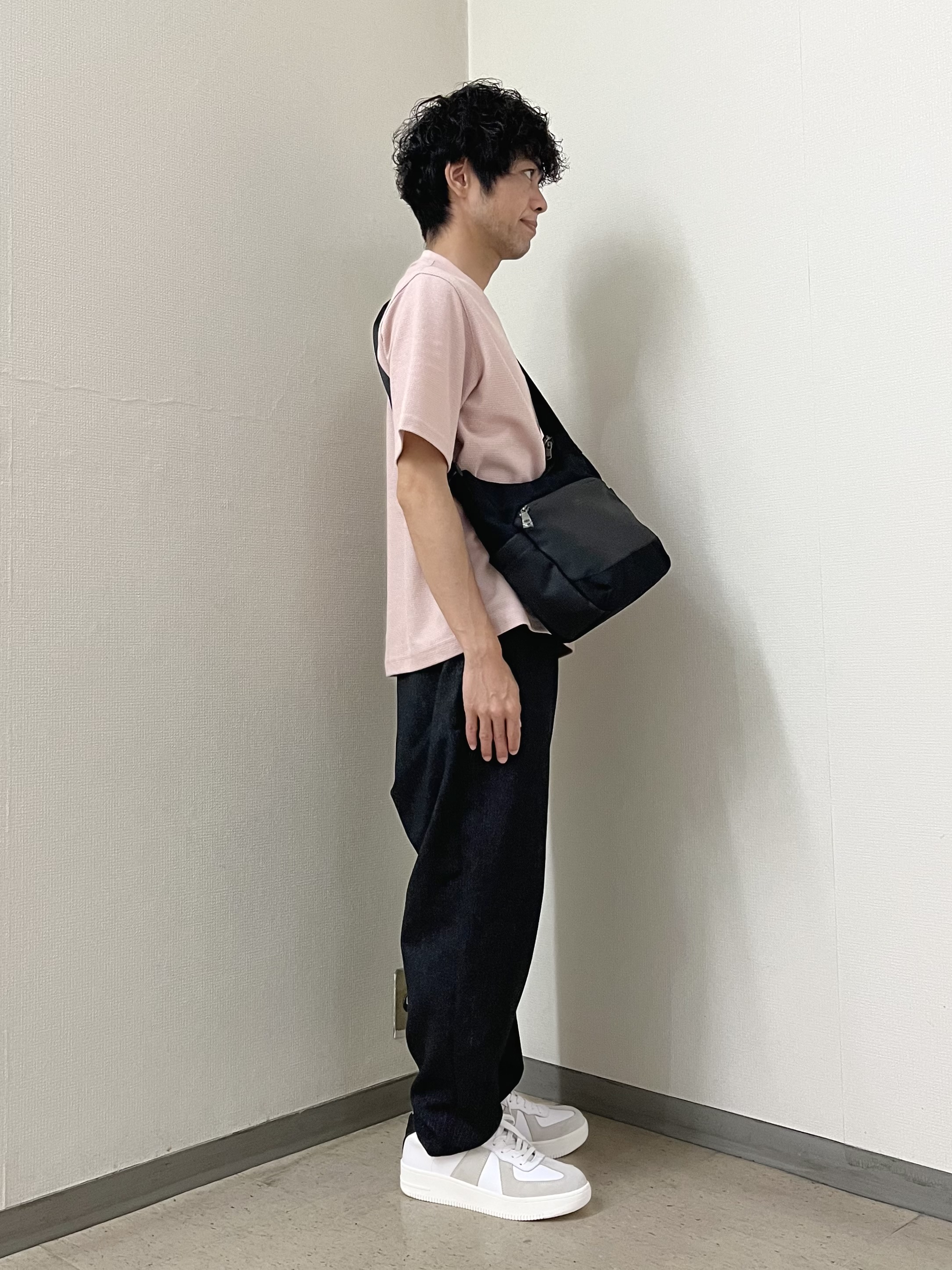 URAさんの「TAKEO KIKUCHI｜【抗菌防臭】ステイフレッシュ Tシャツ」を使ったコーディネート