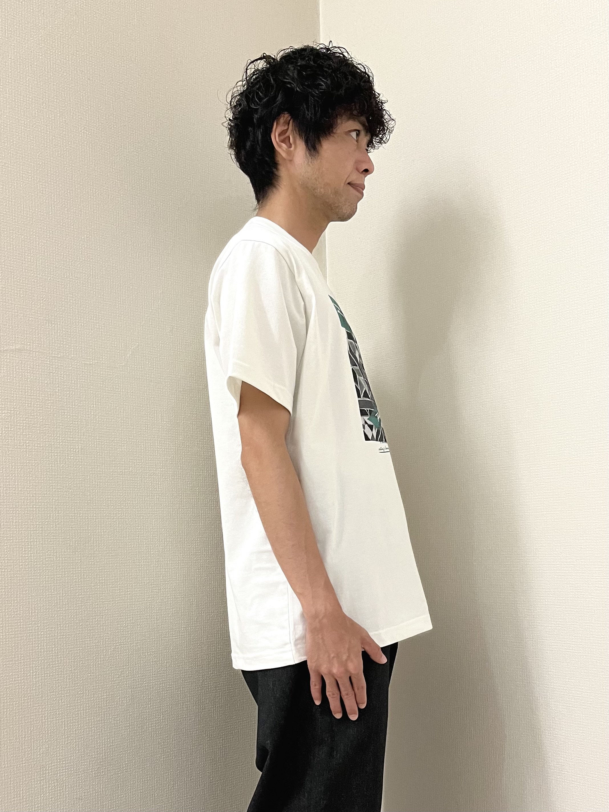 URAさんの「TAKEO KIKUCHI｜モノクロタイルTシャツ」を使ったコーディネート