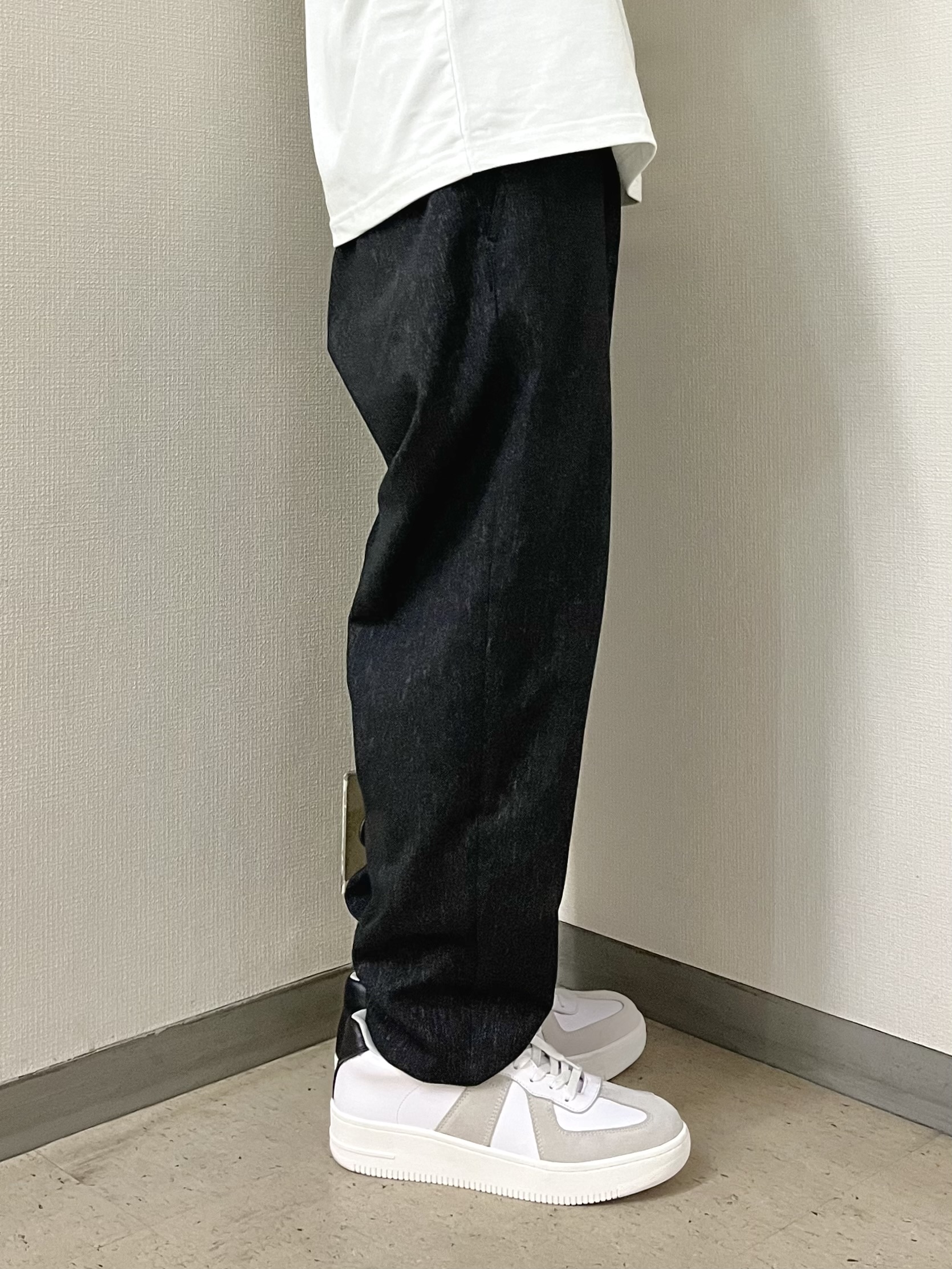 URAさんの「TAKEO KIKUCHI｜モノクロタイルTシャツ」を使ったコーディネート
