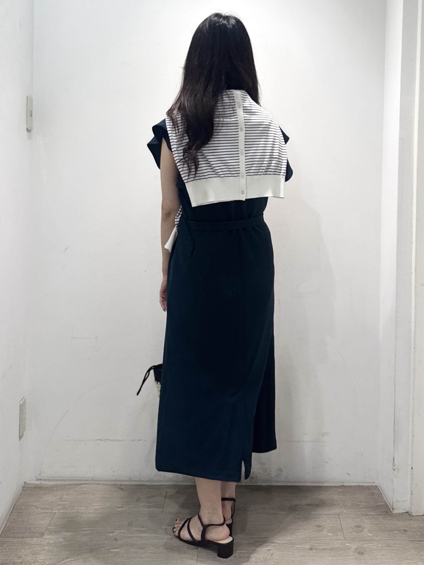 yuicciさんの「OPAQUE.CLIP｜【遮熱／UVケア】外気の熱を感じにくい！クルーネックカーディガン《洗濯機OK／抗ピリング／6col》」を使ったコーディネート