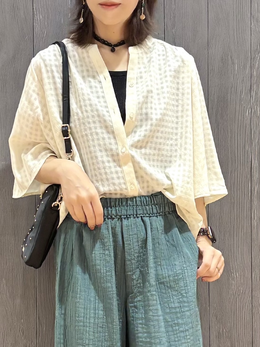 meiさんの「SHOO･LA･RUE｜【洗濯機可/S-LL】大人も甘すぎず着られる ギンガムシアーブラウス」を使ったコーディネート