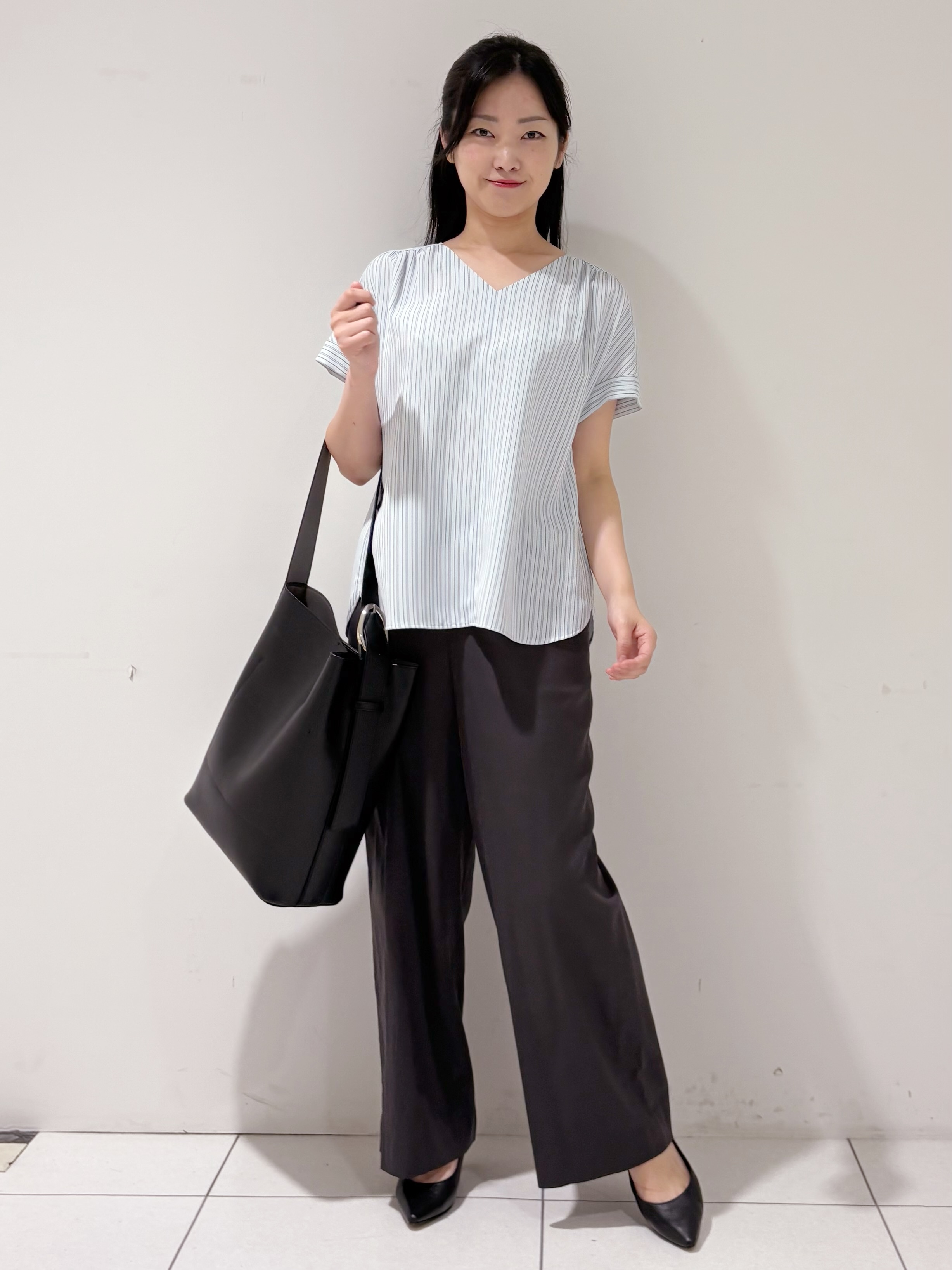 momokoさんの「INDIVI｜【洗える／メッシュ素材／SETUP可能】半袖シアージャケット」を使ったコーディネート